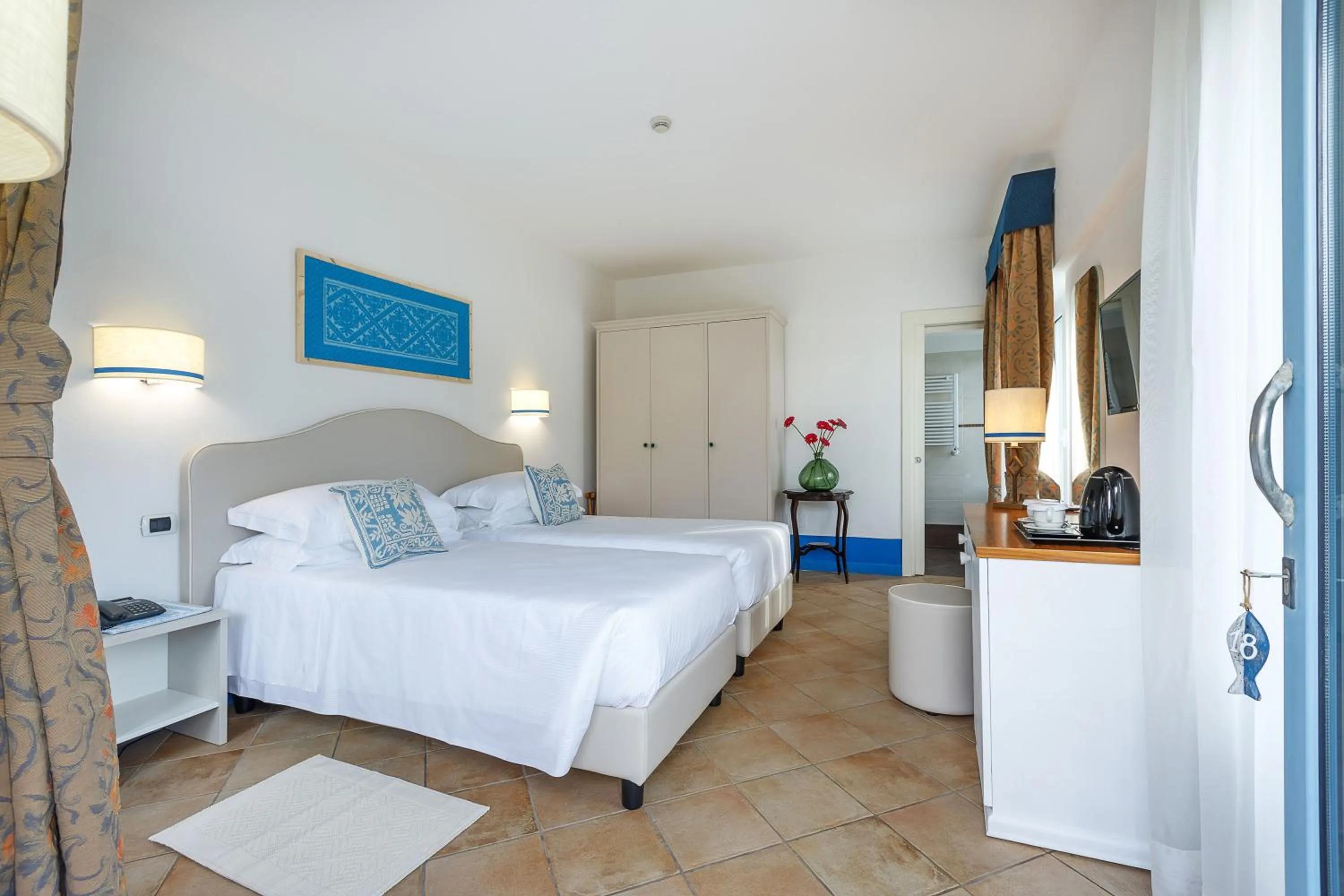 Photo of the whole room, Bed in Riva di Palo Beach Hotel