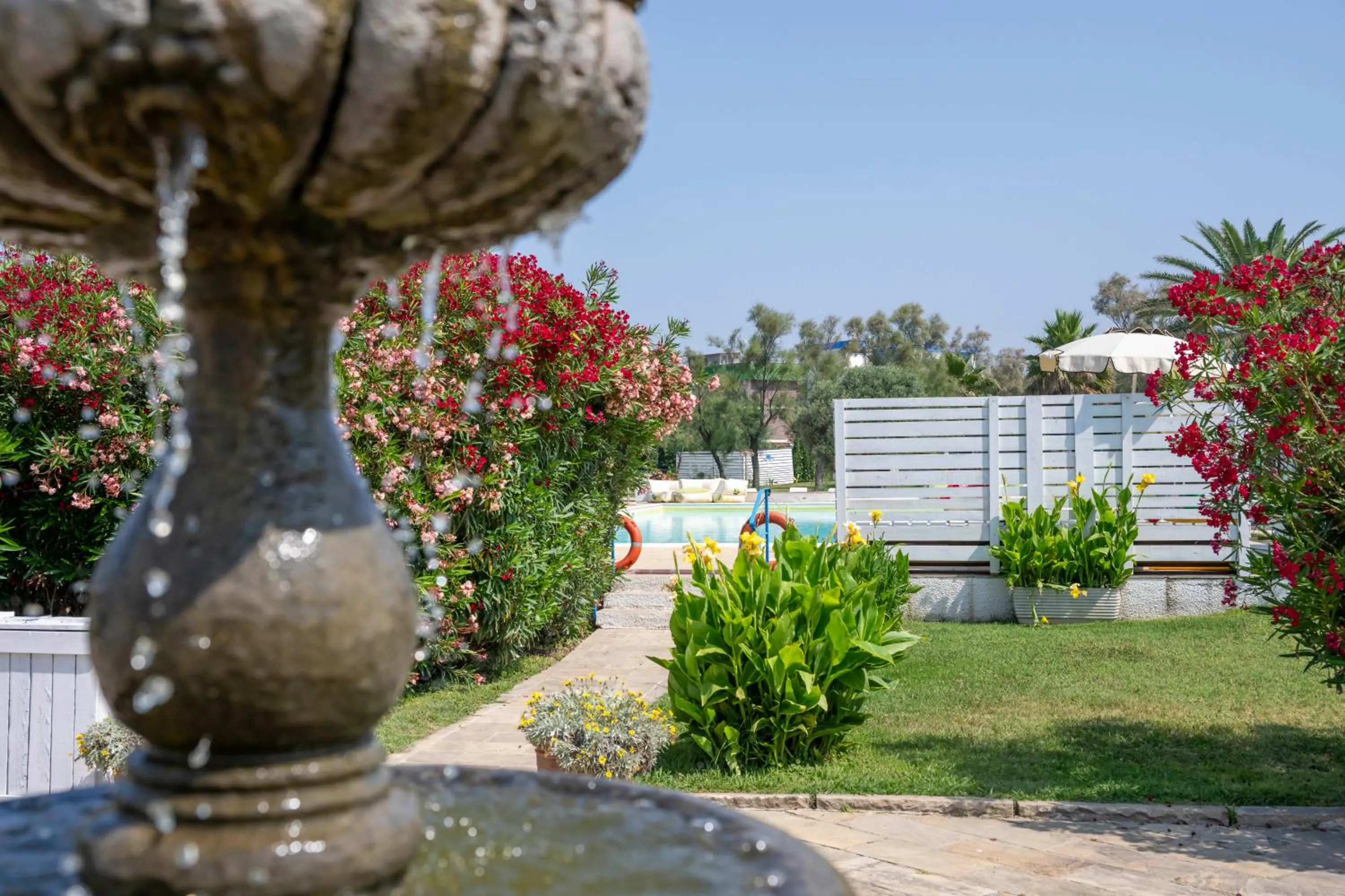 Property building in Riva di Palo Beach Hotel