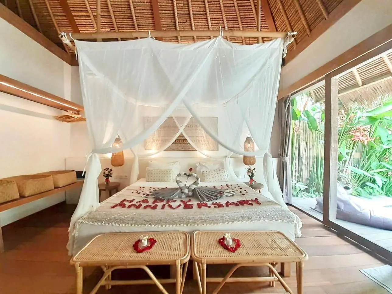 Bed in BoBos Villa