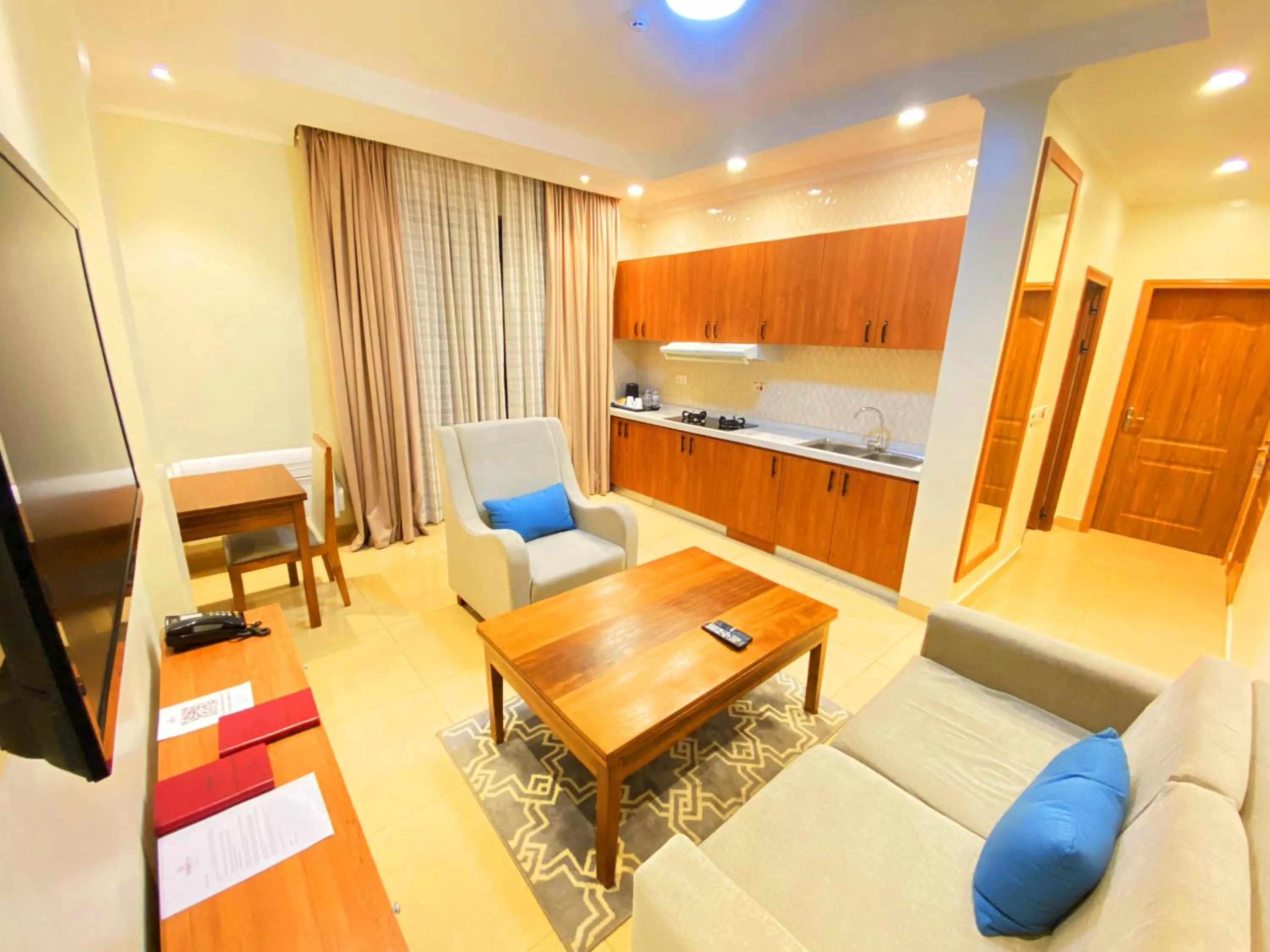 Living room in Urban Park Suites Hotel