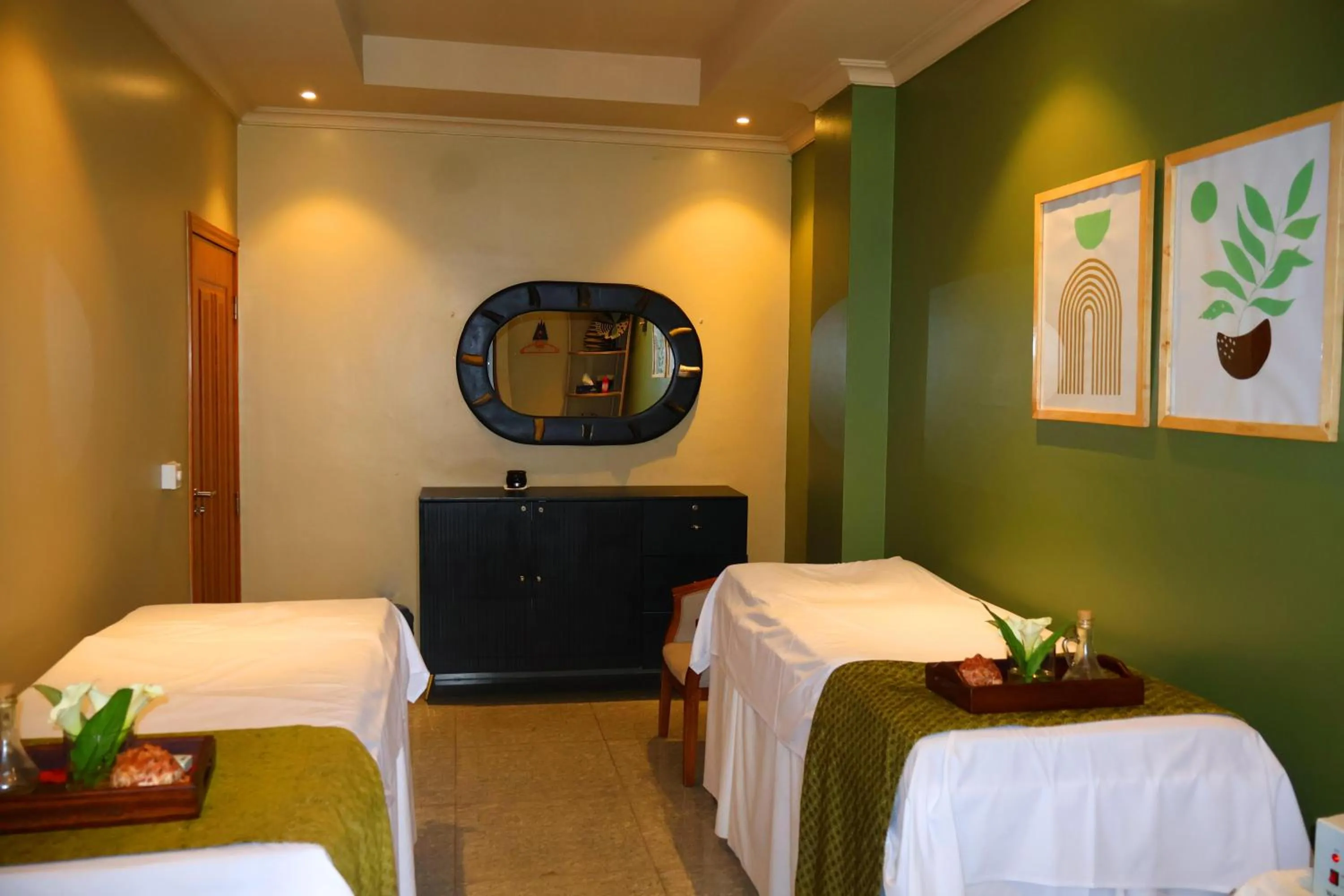 Massage, Bed in Urban Park Suites Hotel