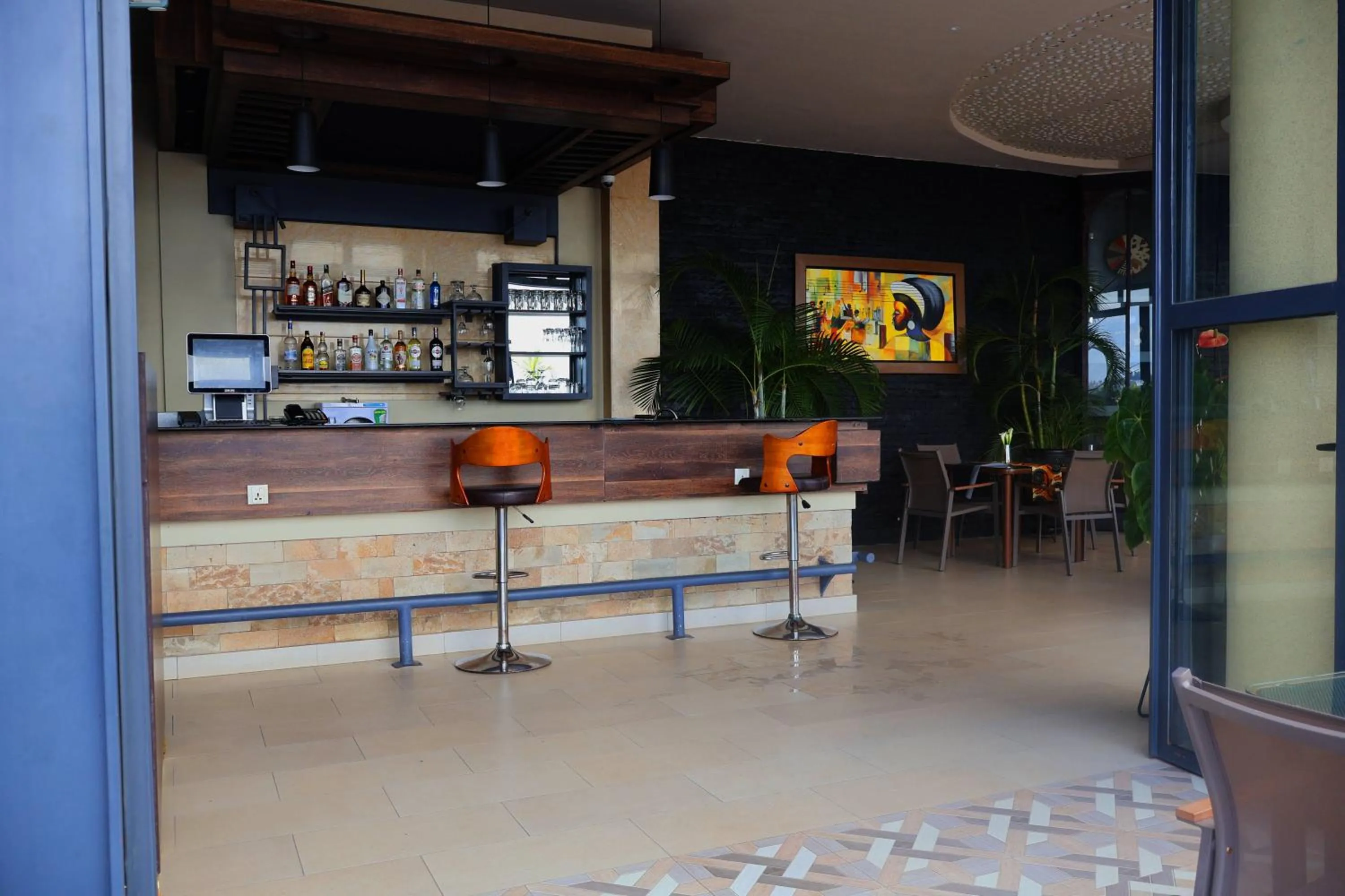 Lounge or bar in Urban Park Suites Hotel