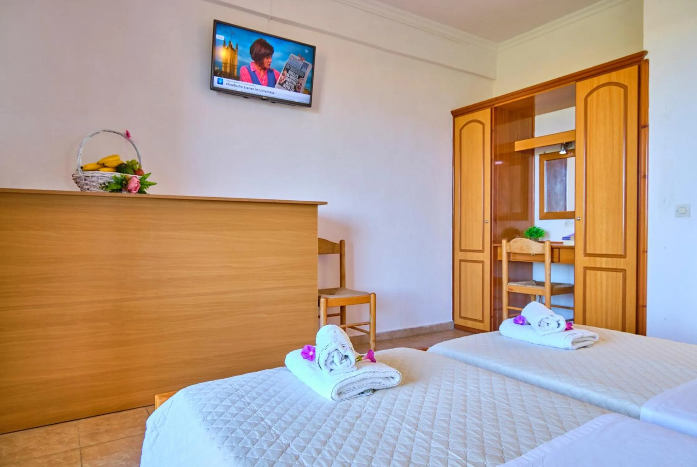 Bed in Nikos Kalamaki Corfu