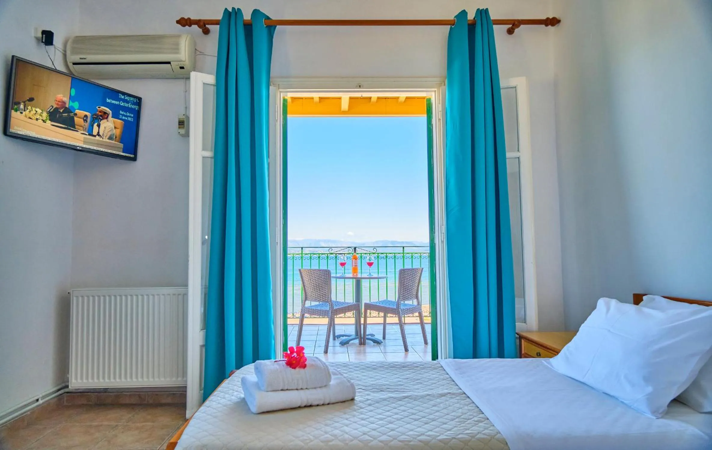 Bed in Nikos Kalamaki Corfu