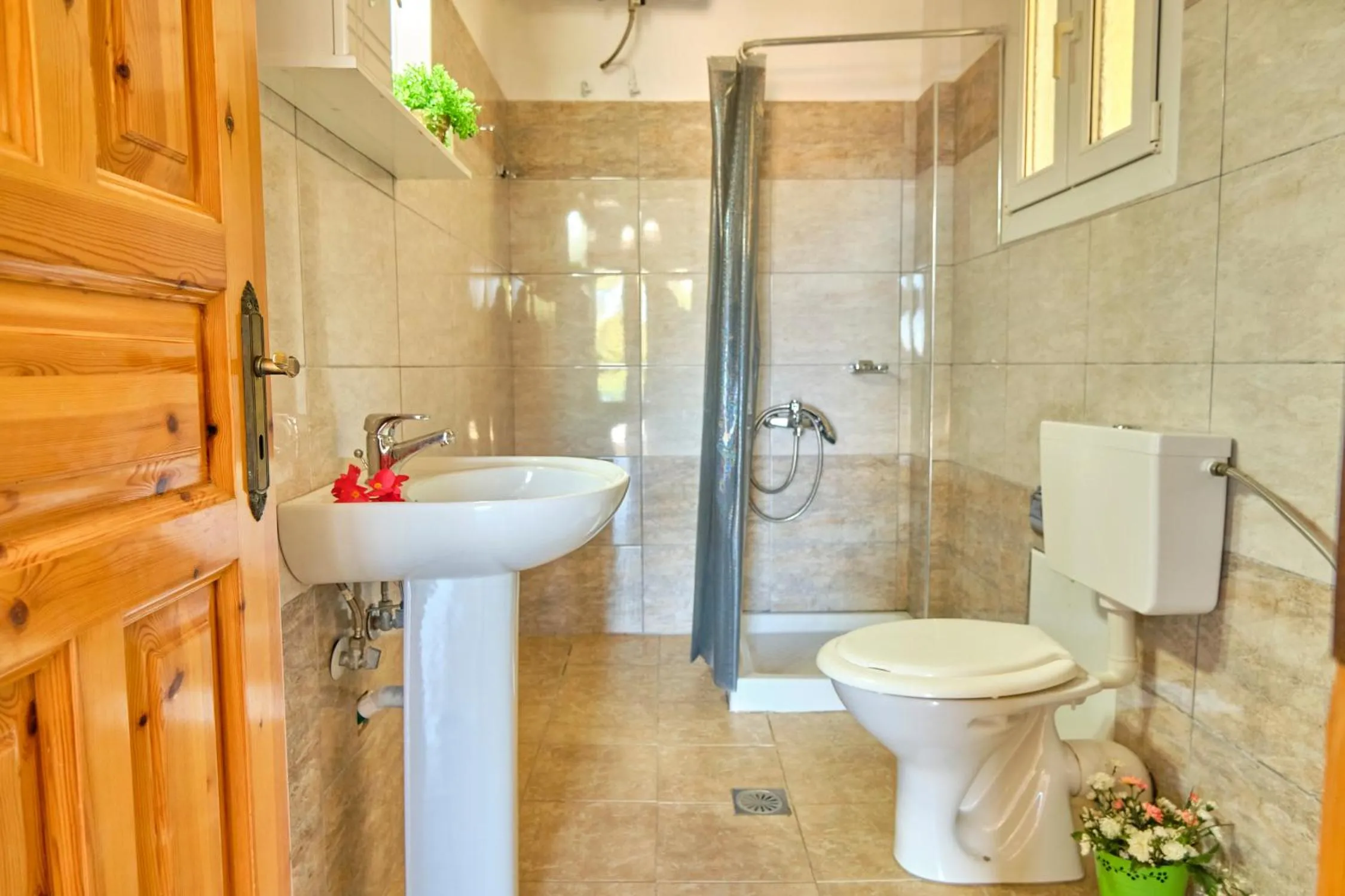 Shower in Nikos Kalamaki Corfu