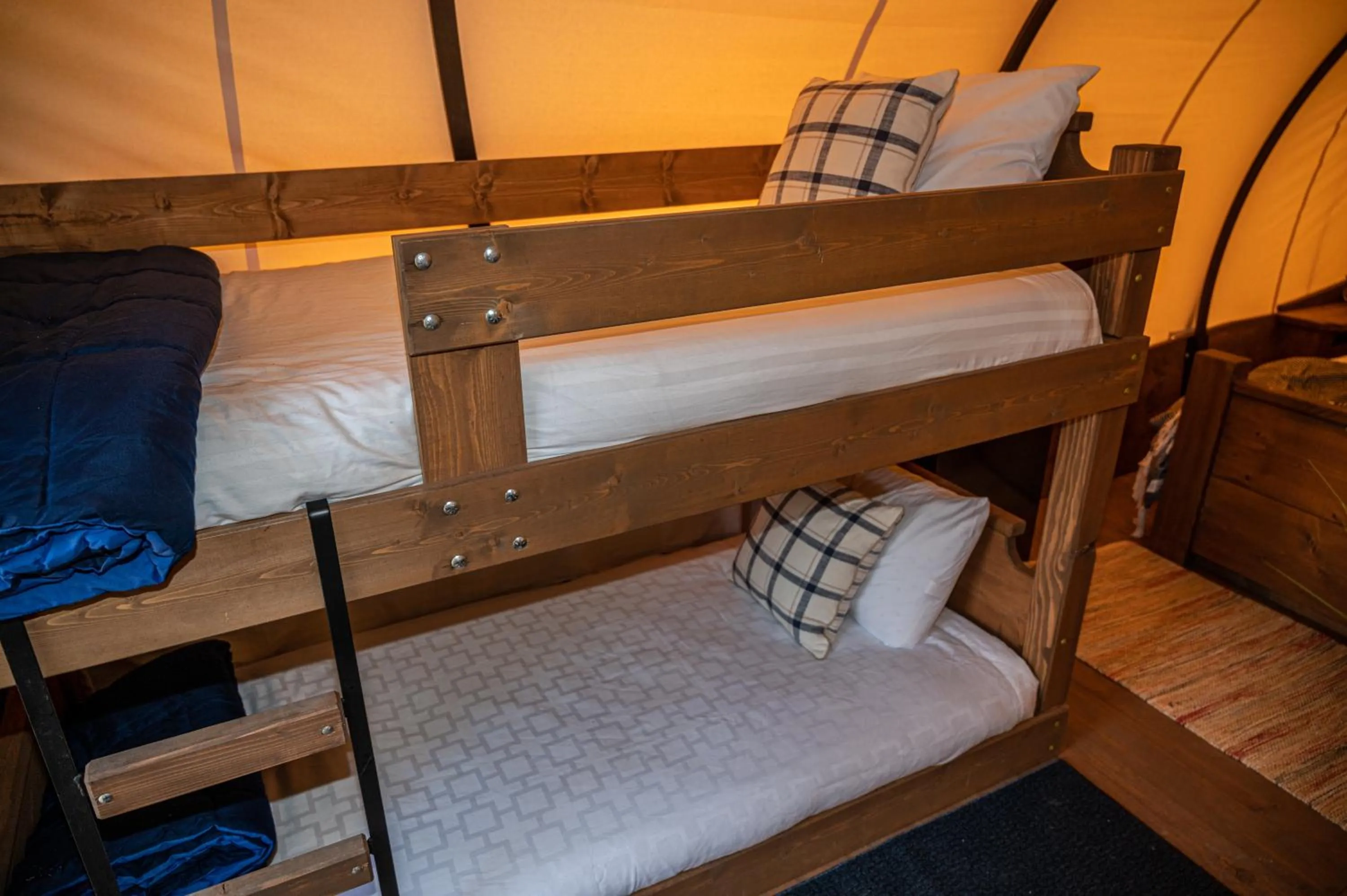 bunk bed, Bed in North Haven Campground