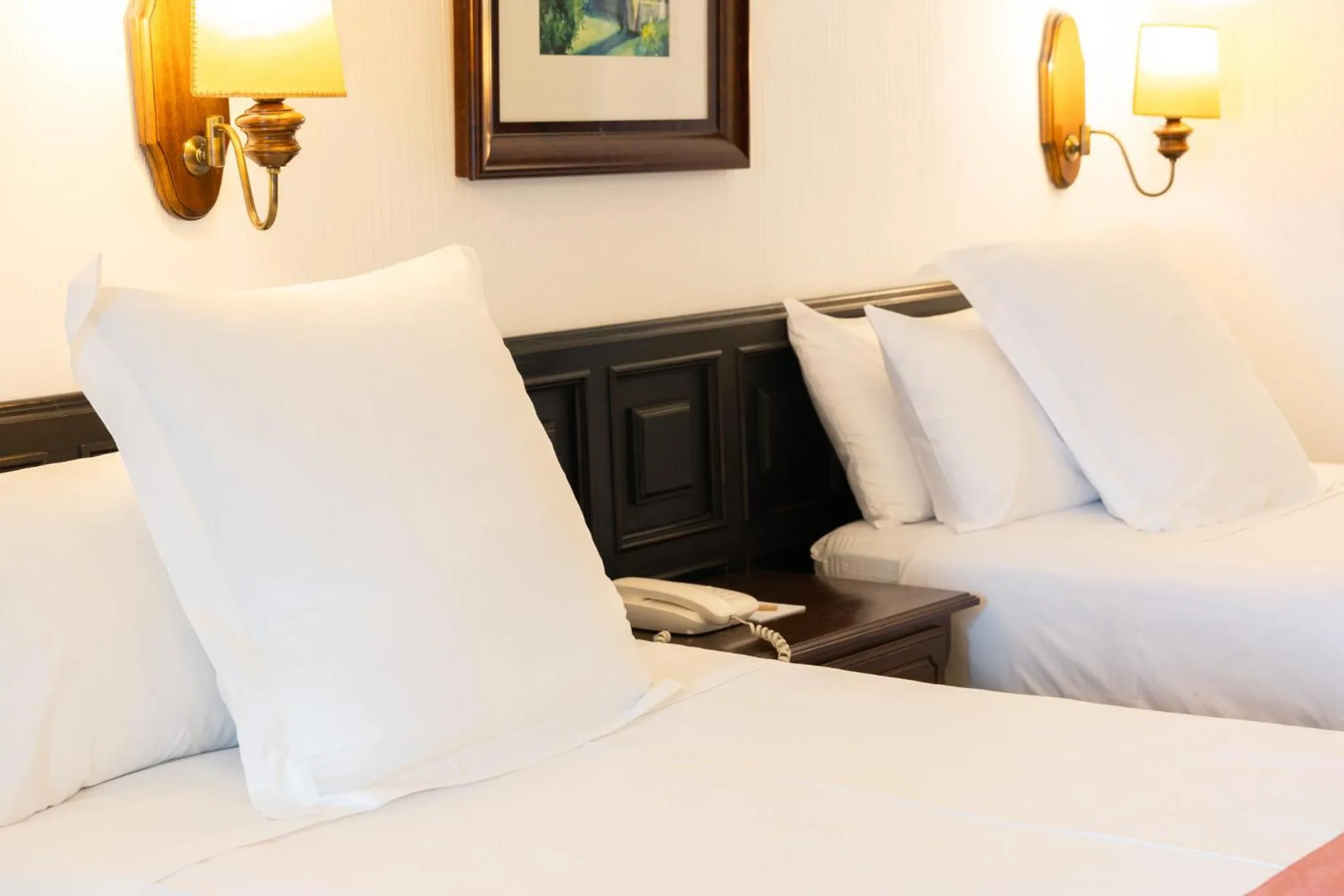 Bed in Hotel Bon Sol Resort & Spa