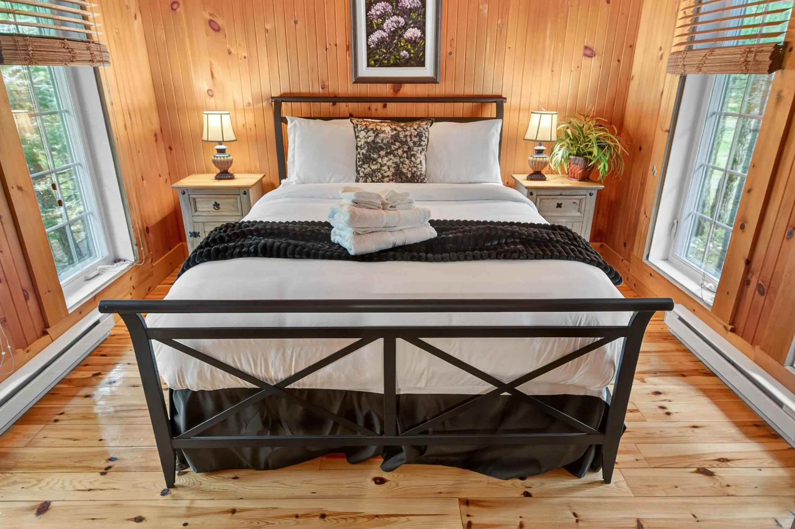 Domaine Rivière Sacacomie Chalets et Bed and Breakfast -Manoir Canergie