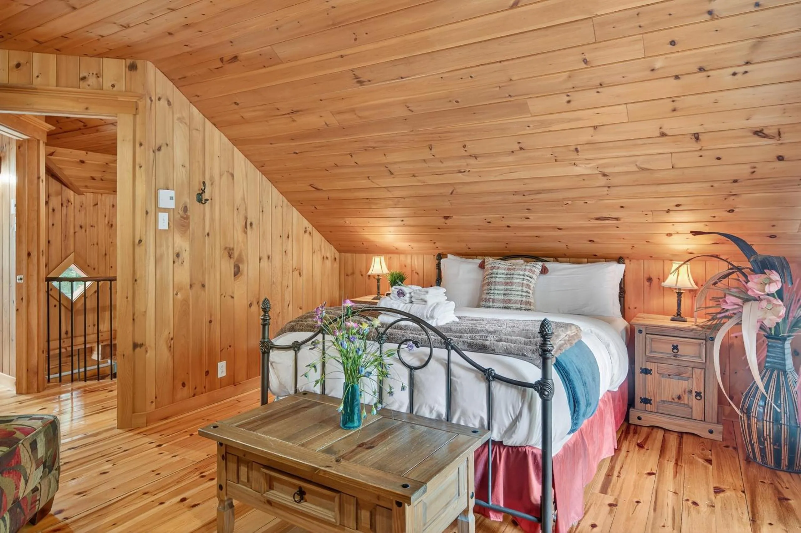 Domaine Rivière Sacacomie Chalets et Bed and Breakfast -Manoir Canergie