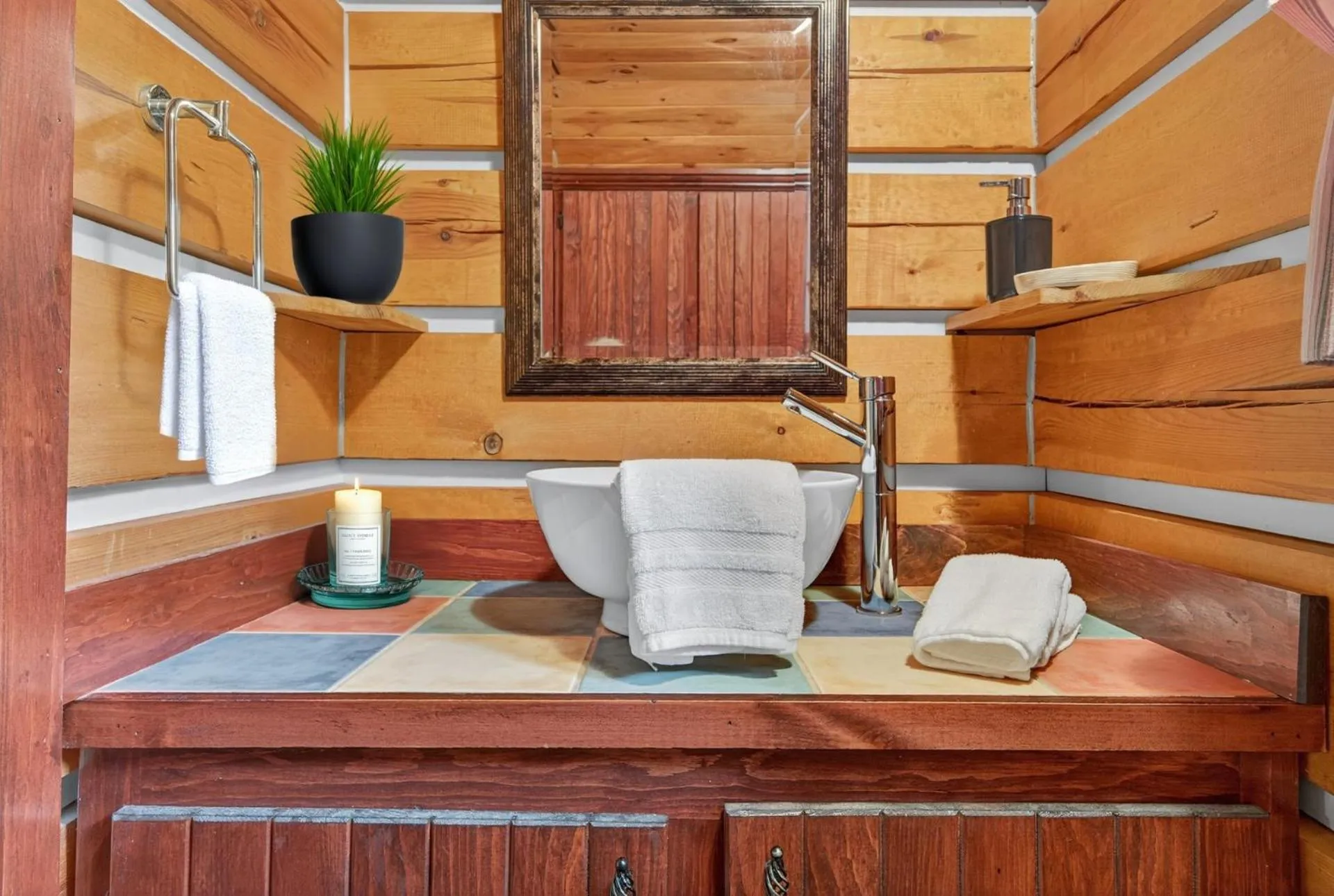 Domaine Rivière Sacacomie Chalets et Bed and Breakfast -Manoir Canergie