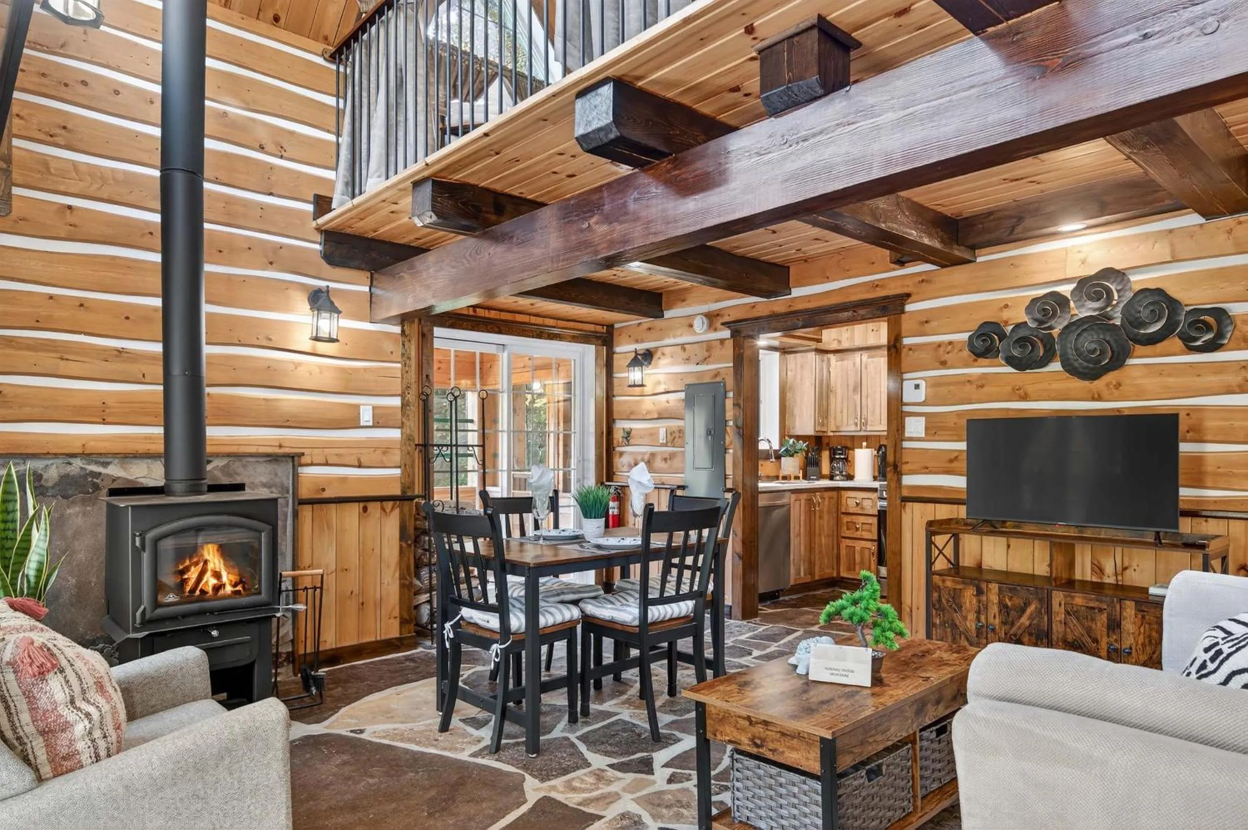 Domaine Rivière Sacacomie Chalets et Bed and Breakfast -Manoir Canergie