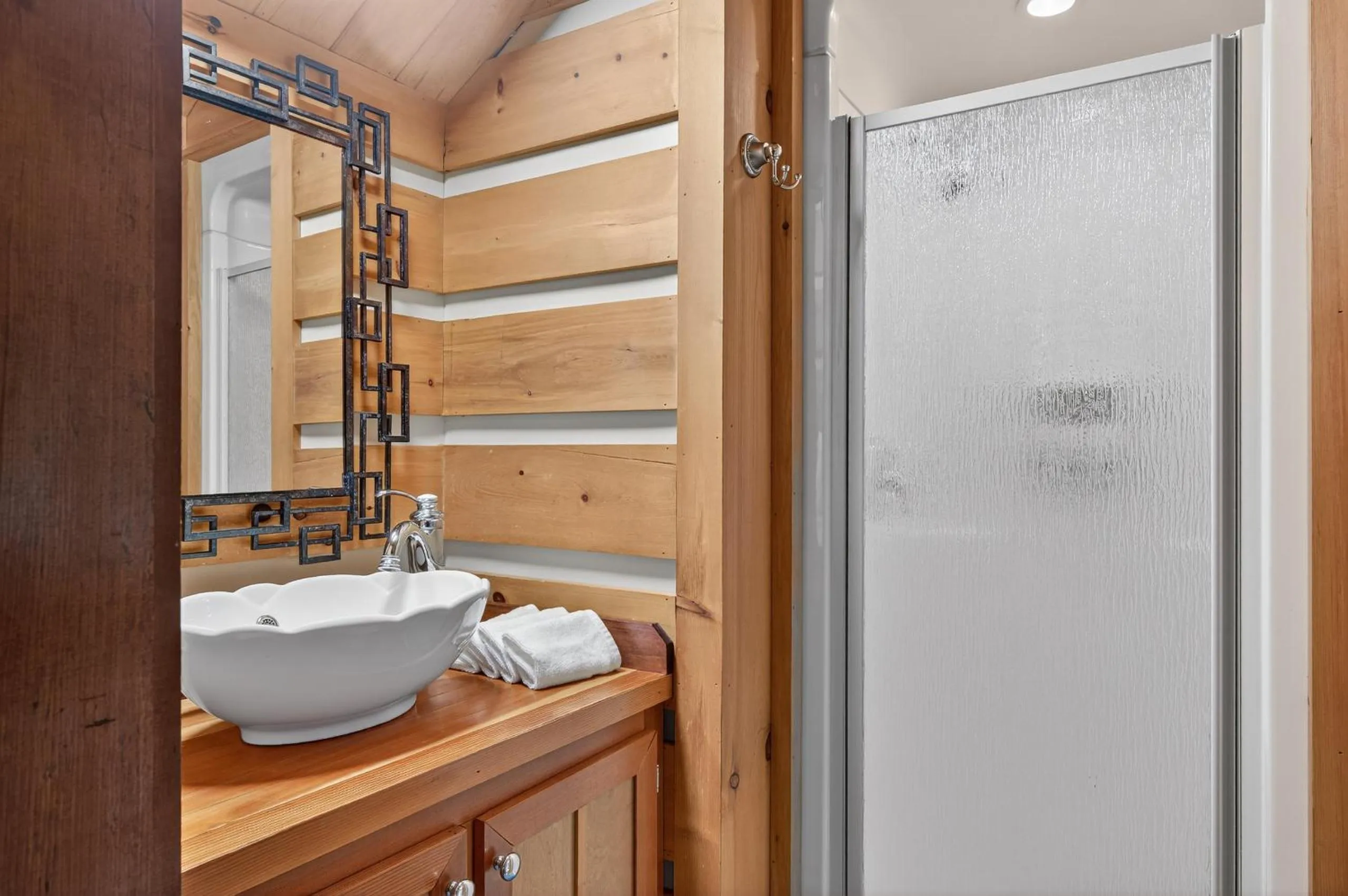 Domaine Rivière Sacacomie Chalets et Bed and Breakfast -Manoir Canergie