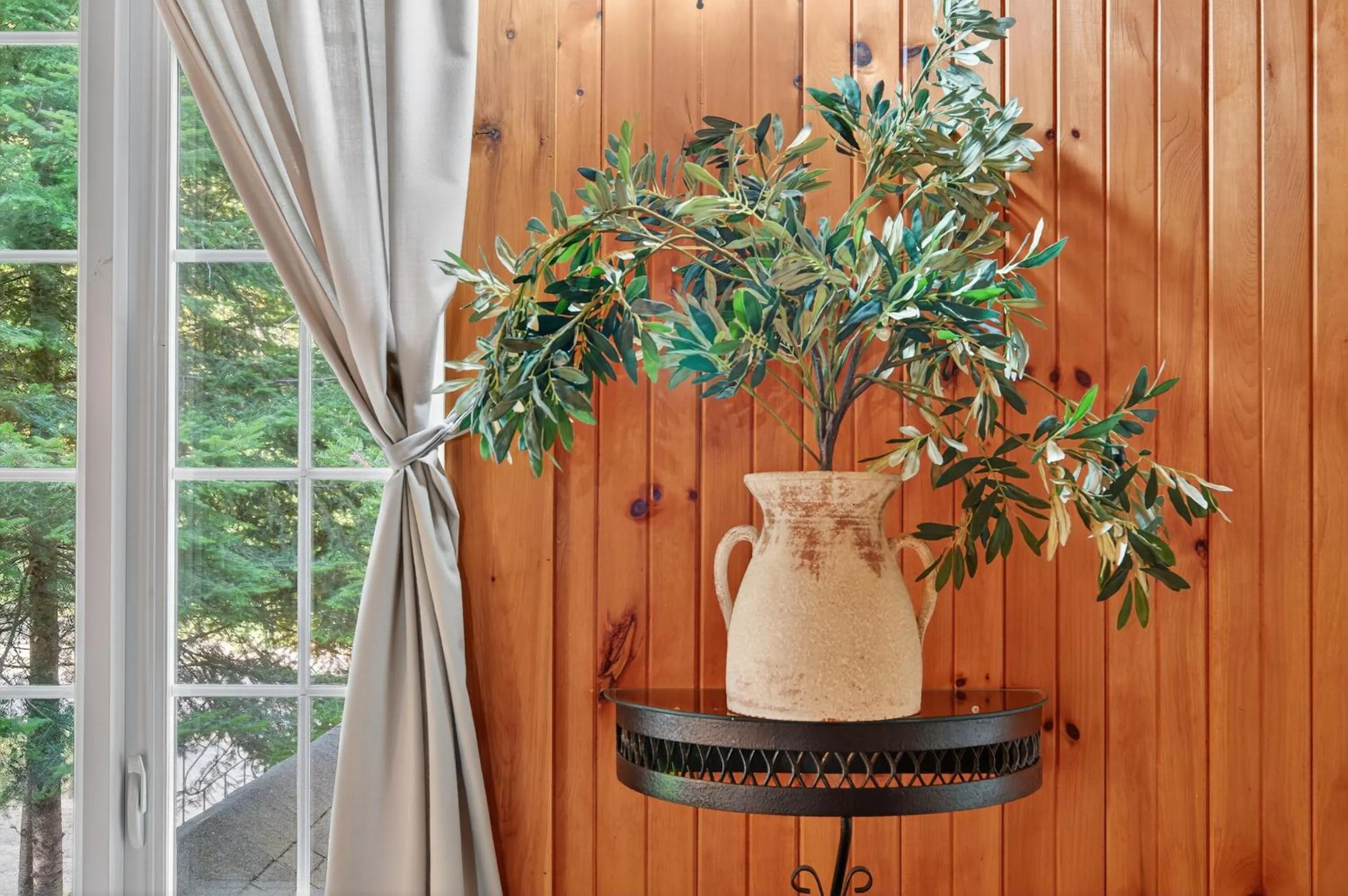 Domaine Rivière Sacacomie Chalets et Bed and Breakfast -Manoir Canergie