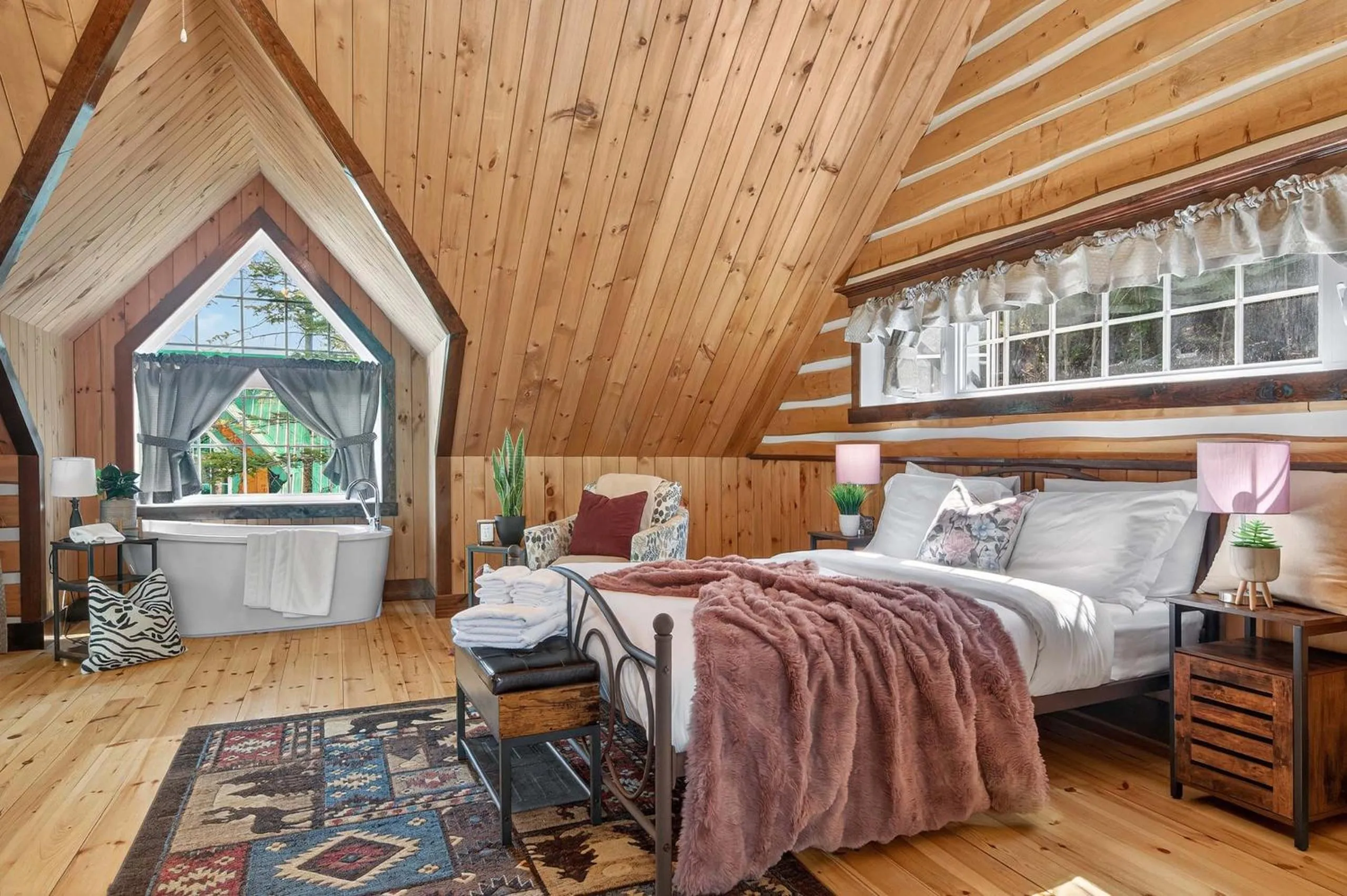 Domaine Rivière Sacacomie Chalets et Bed and Breakfast -Manoir Canergie