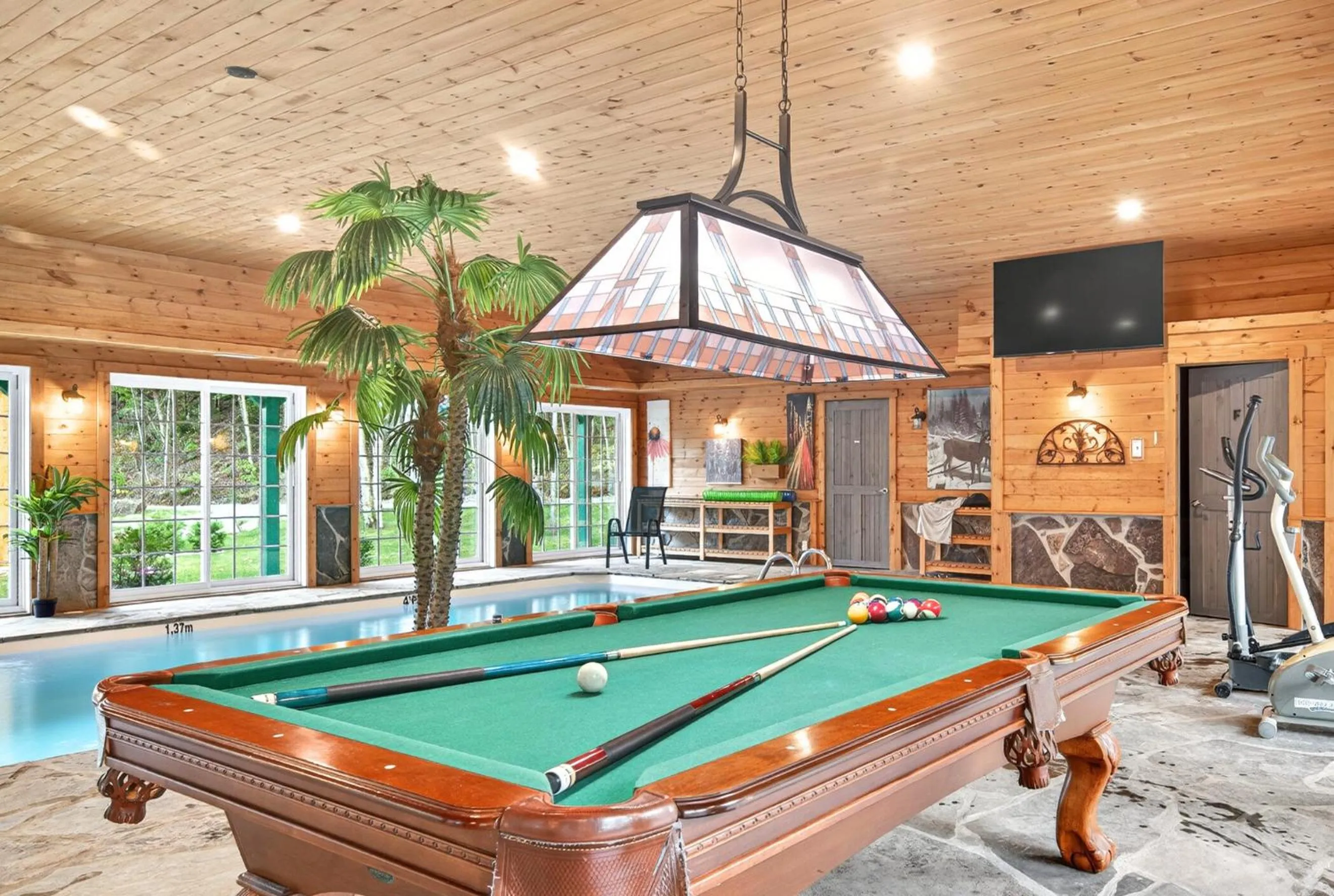 Domaine Rivière Sacacomie Chalets et Bed and Breakfast -Manoir Canergie