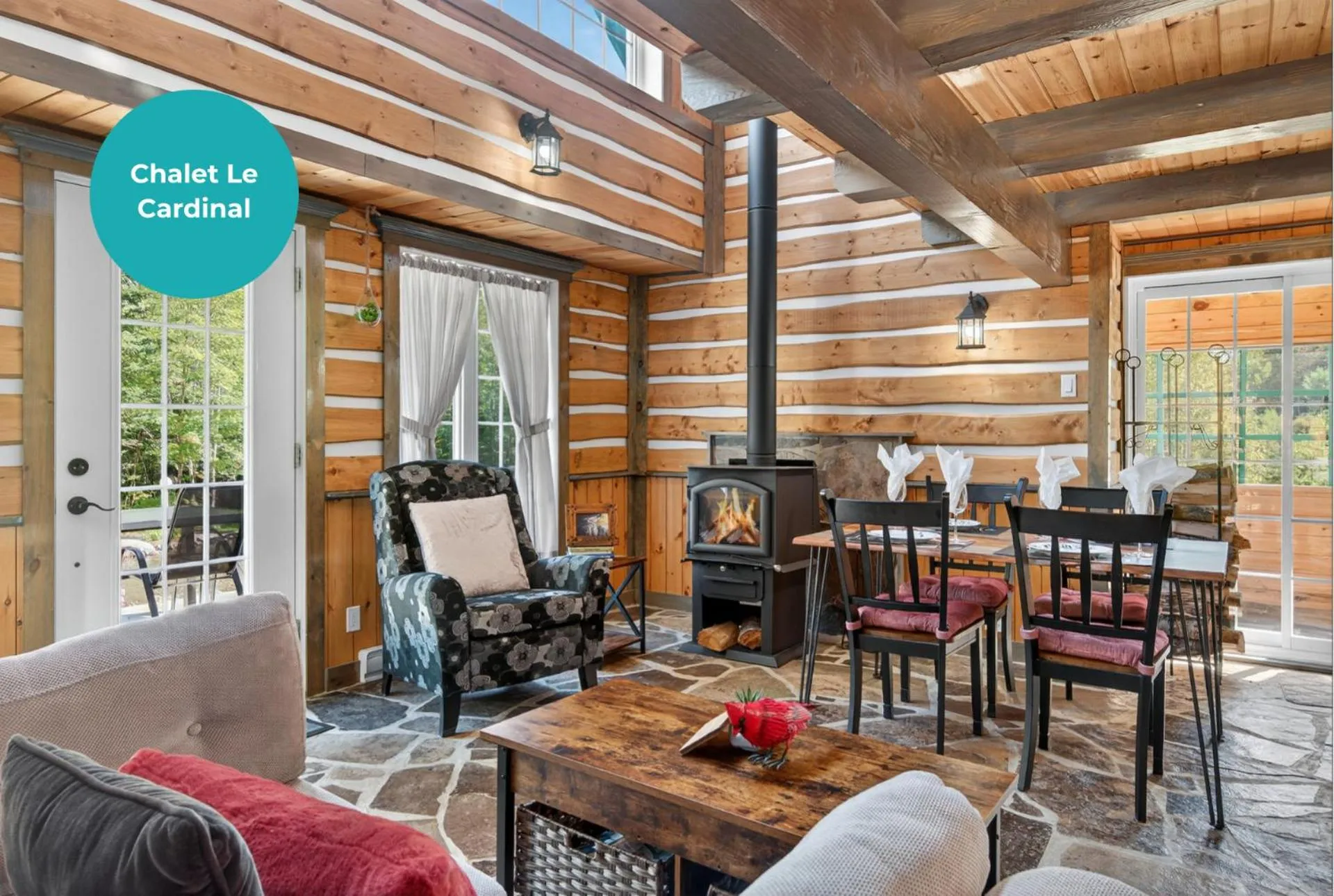 Domaine Rivière Sacacomie Chalets et Bed and Breakfast -Manoir Canergie