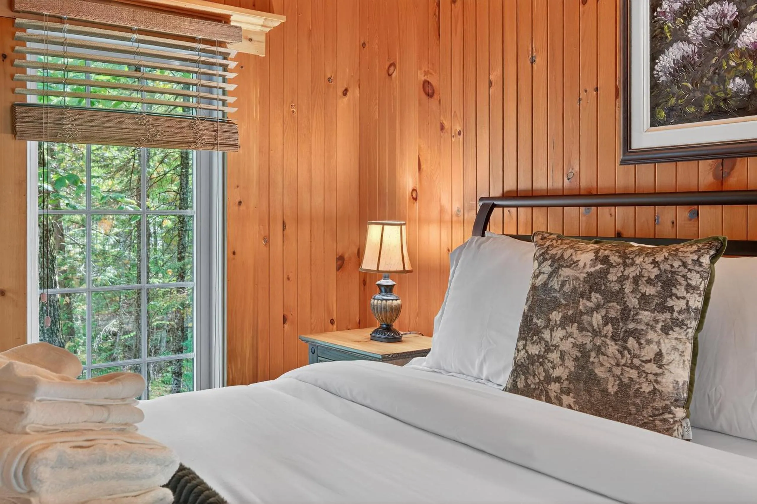 Domaine Rivière Sacacomie Chalets et Bed and Breakfast -Manoir Canergie