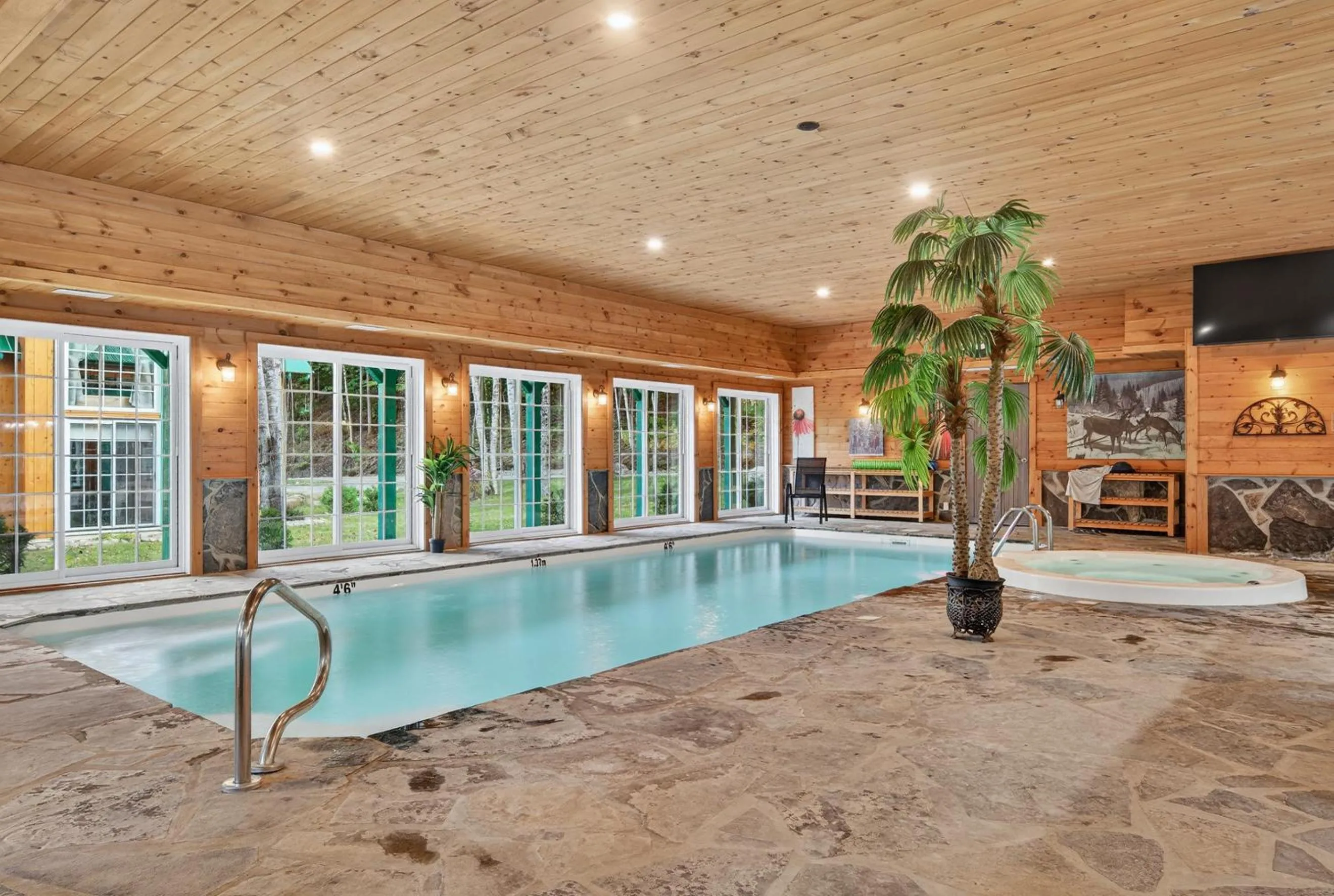 Domaine Rivière Sacacomie Chalets et Bed and Breakfast -Manoir Canergie