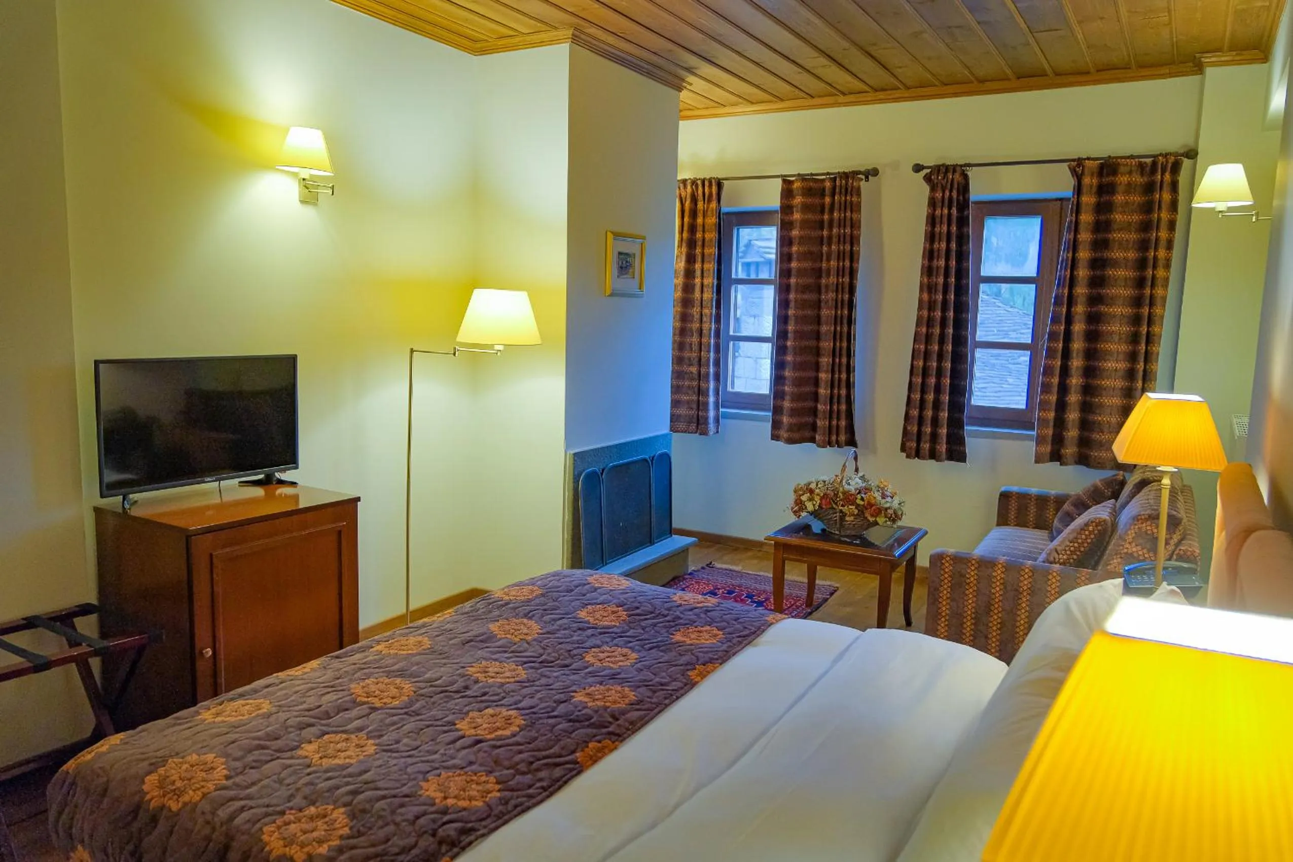 Photo of the whole room, Bed in Kipi Mountain Resort