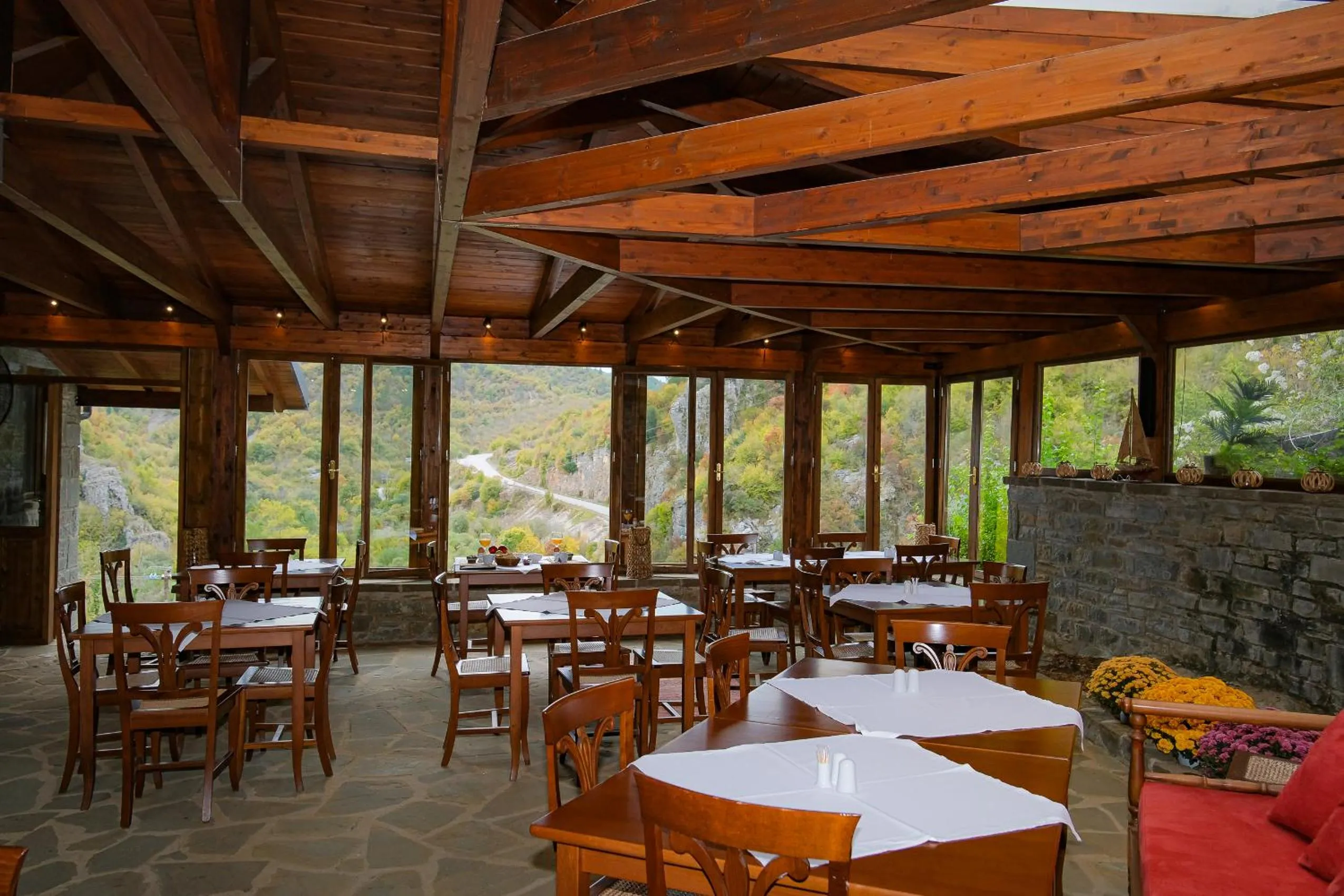 Restaurant/places to eat in Kipi Mountain Resort
