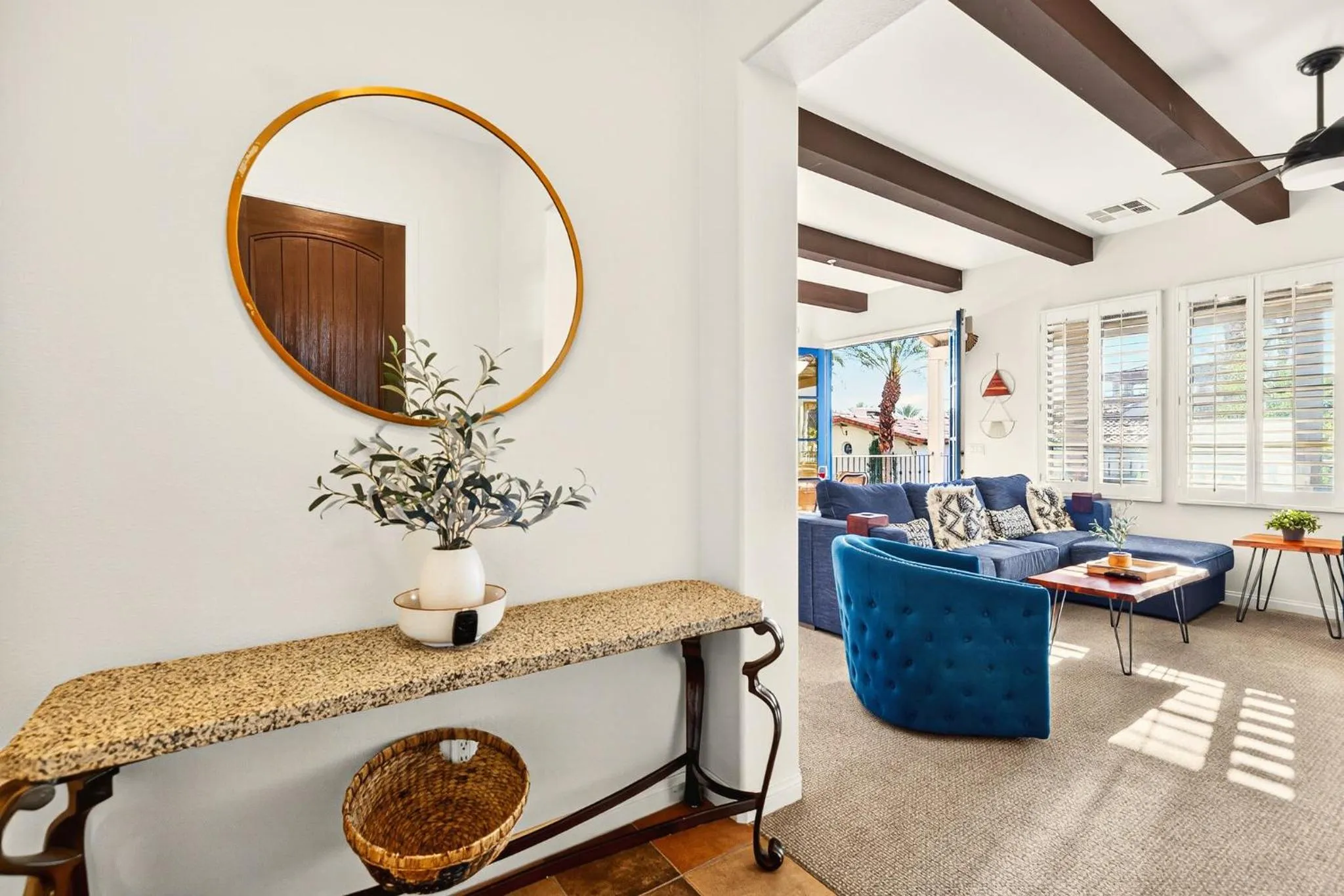 LV217 Superb 2 Bedroom Overlooking the Lap Pool