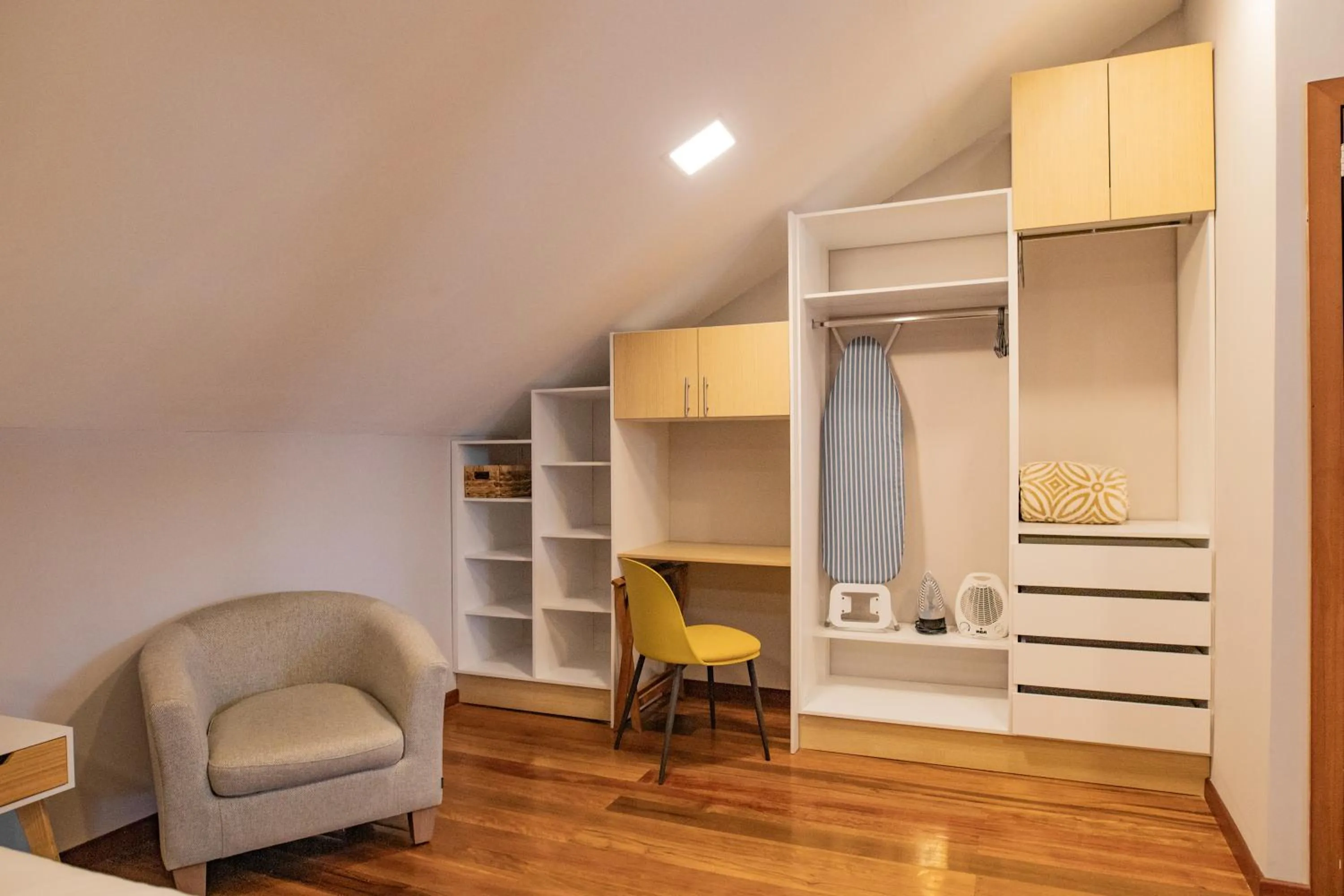 wardrobe in Santa Lucia Suites - Barranco