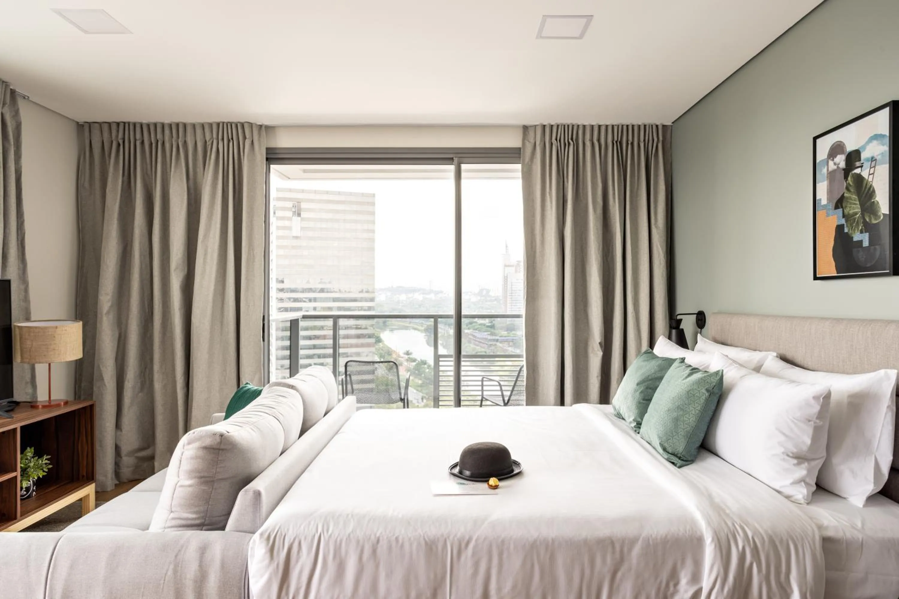 Bed in Charlie Jockey Pinheiros