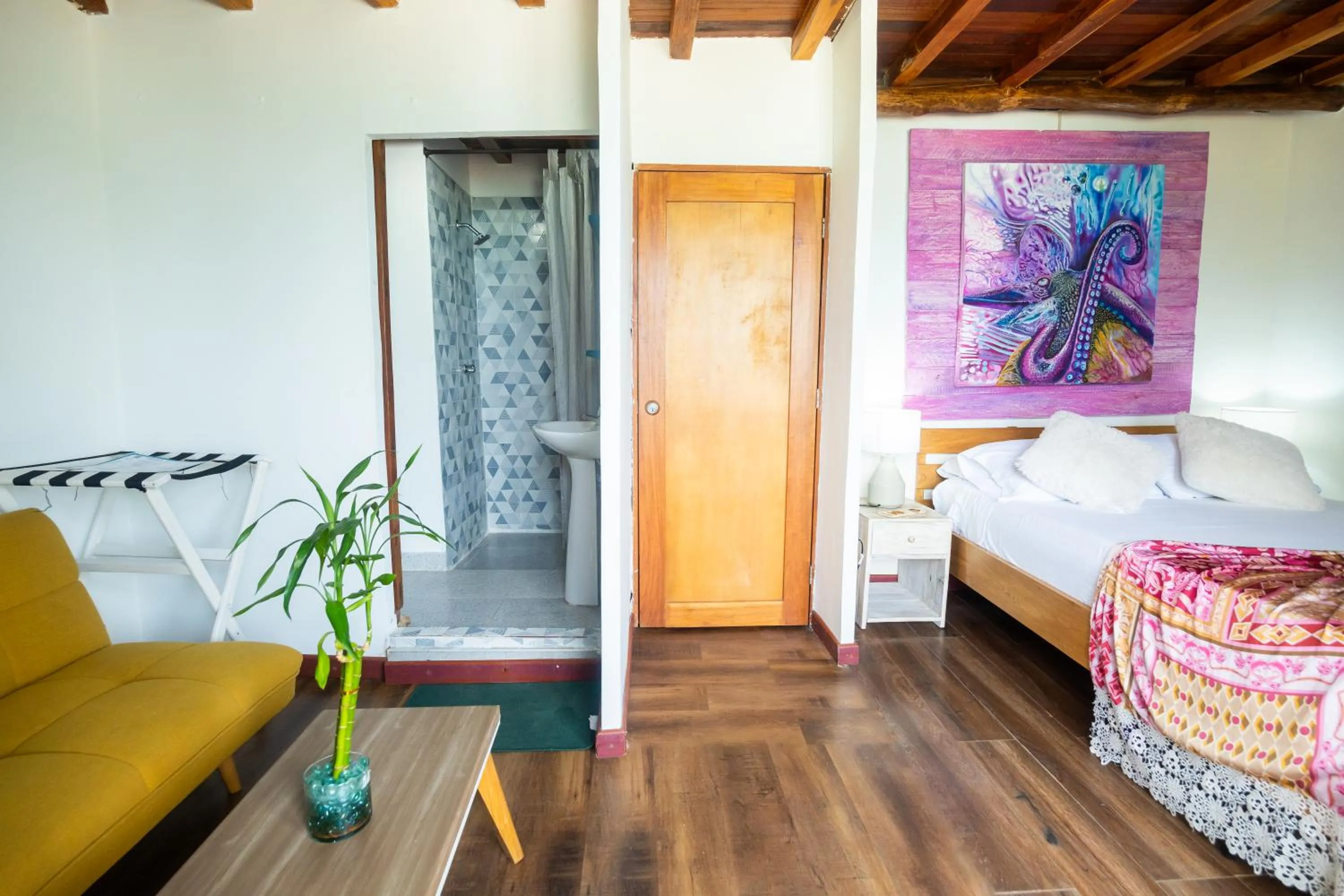 Bed in Cristal Blue Barú