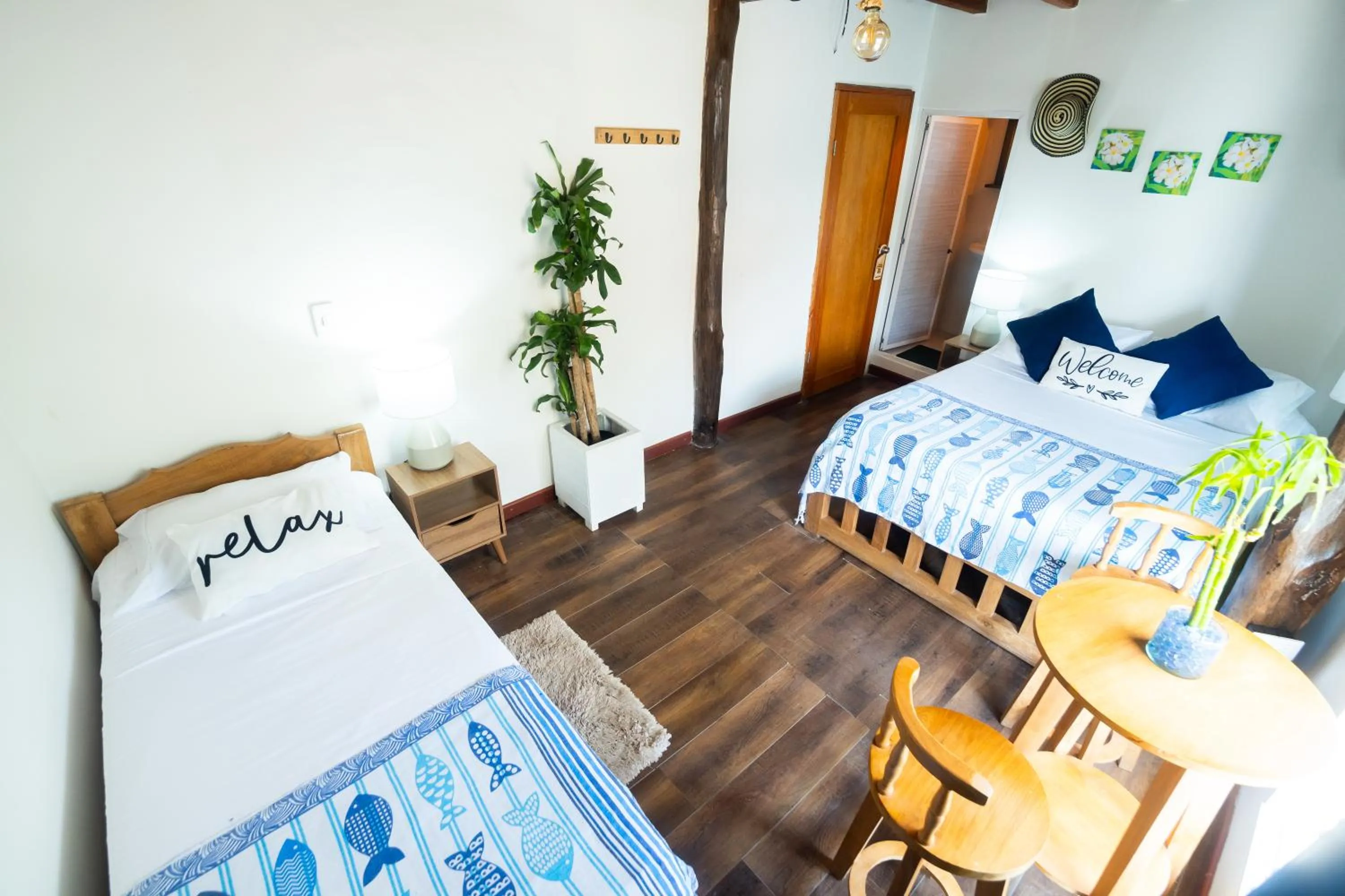 Bed in Cristal Blue Barú