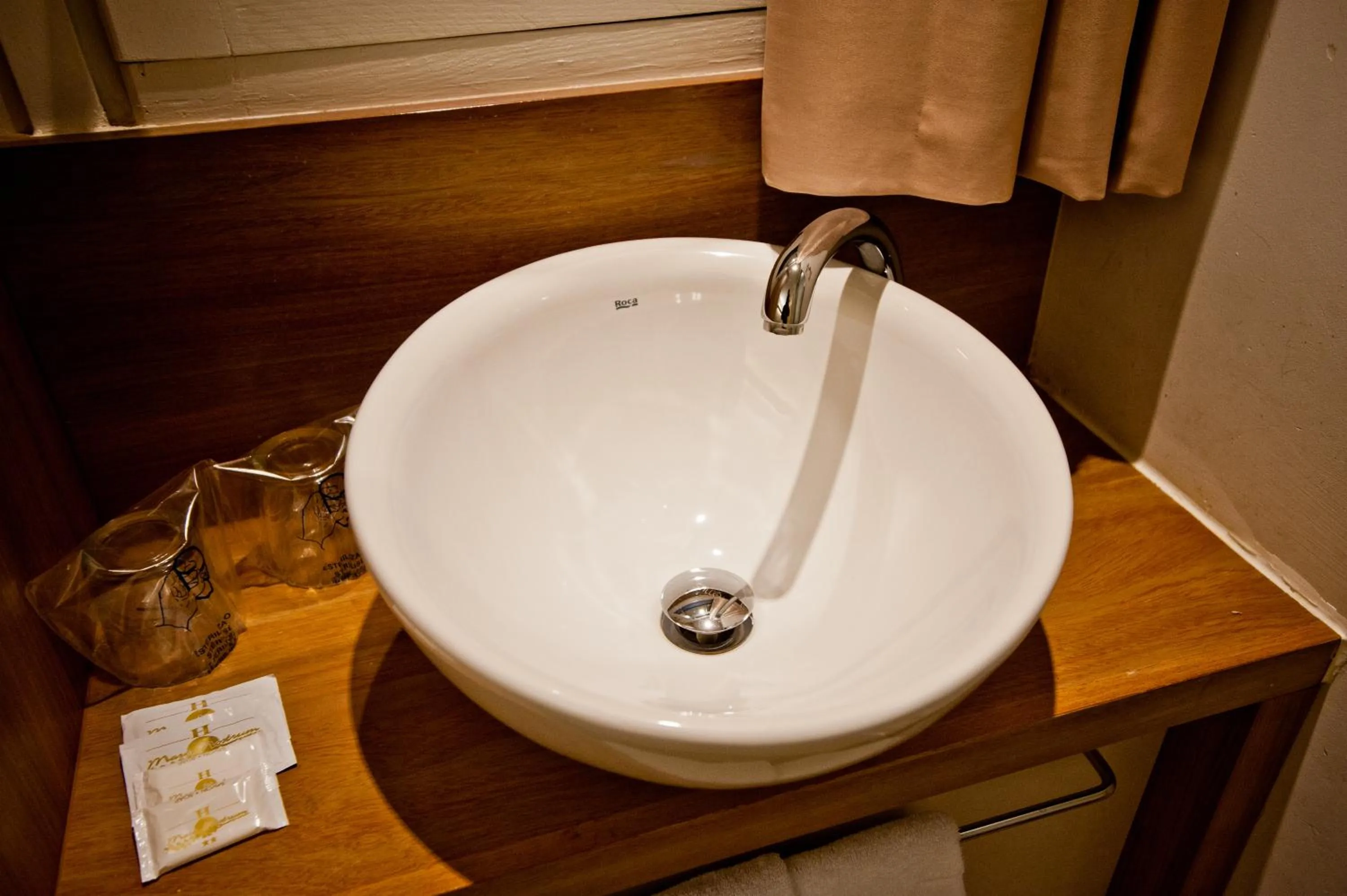 Bathroom in Hostal Marenostrum