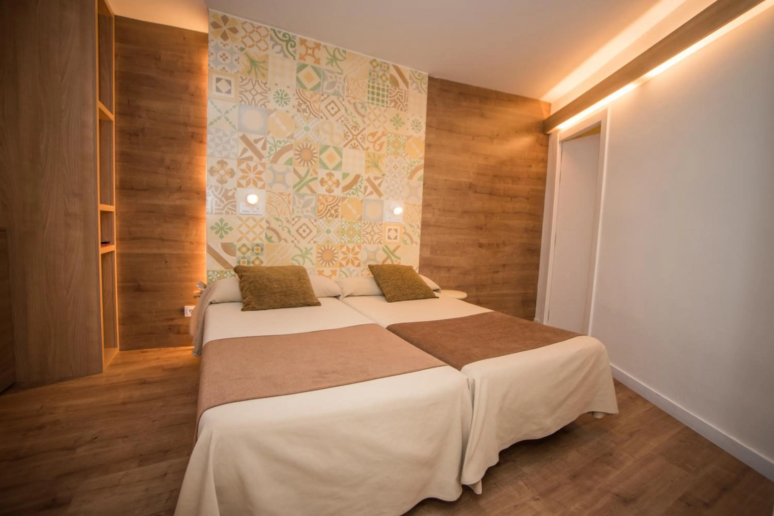 Photo of the whole room, Bed in Hostal Marenostrum