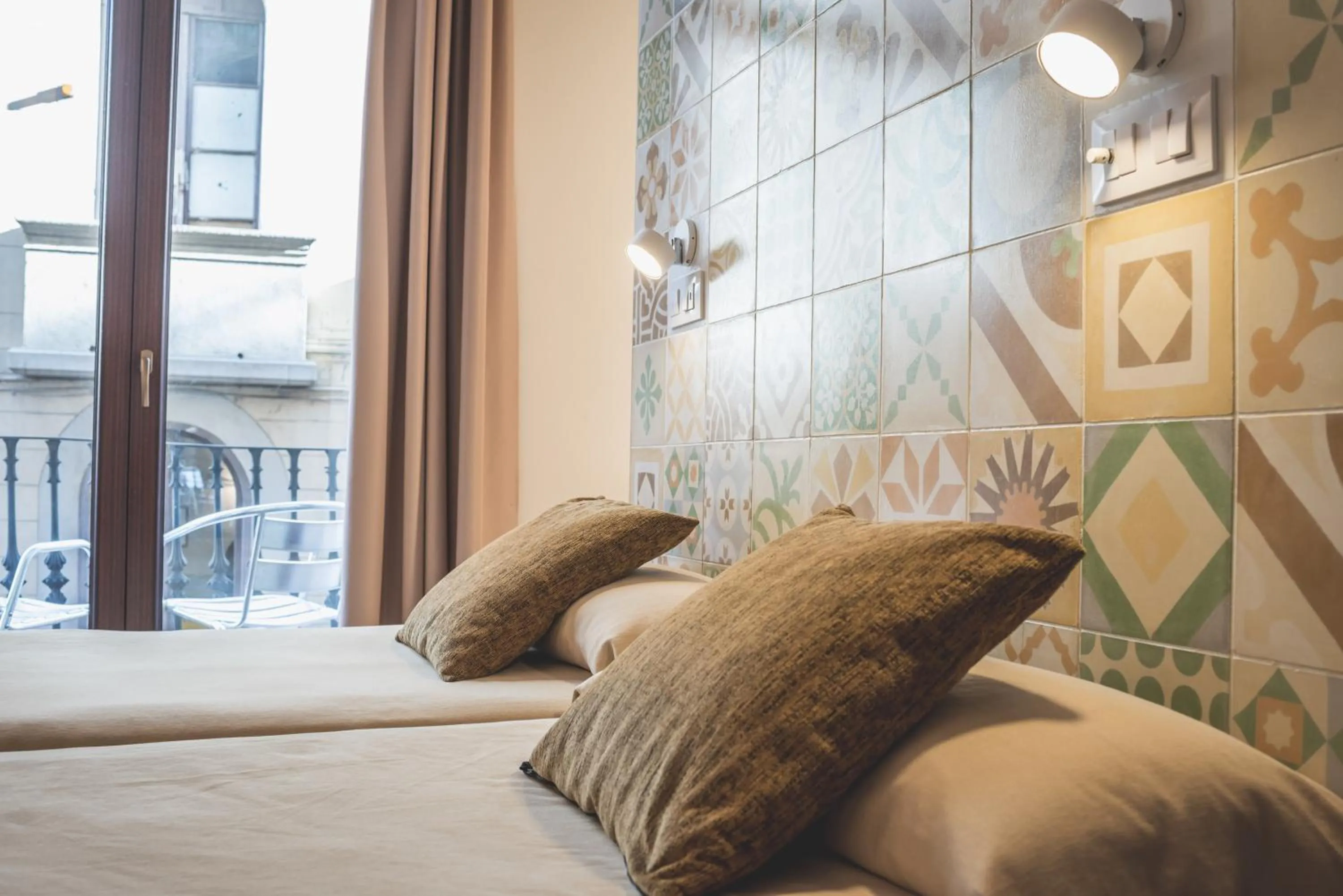 Bedroom, Bed in Hostal Marenostrum