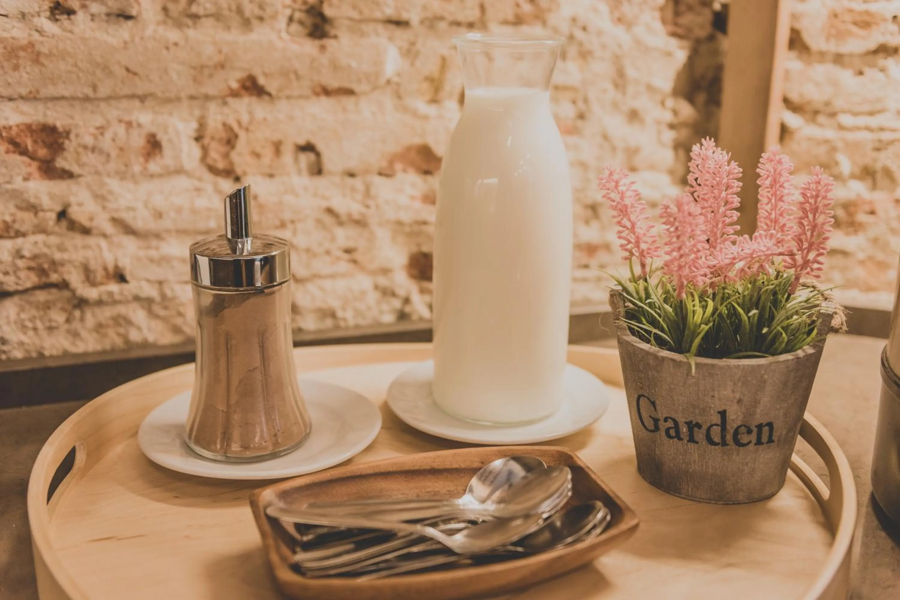 Restaurant/places to eat in Hostal Marenostrum