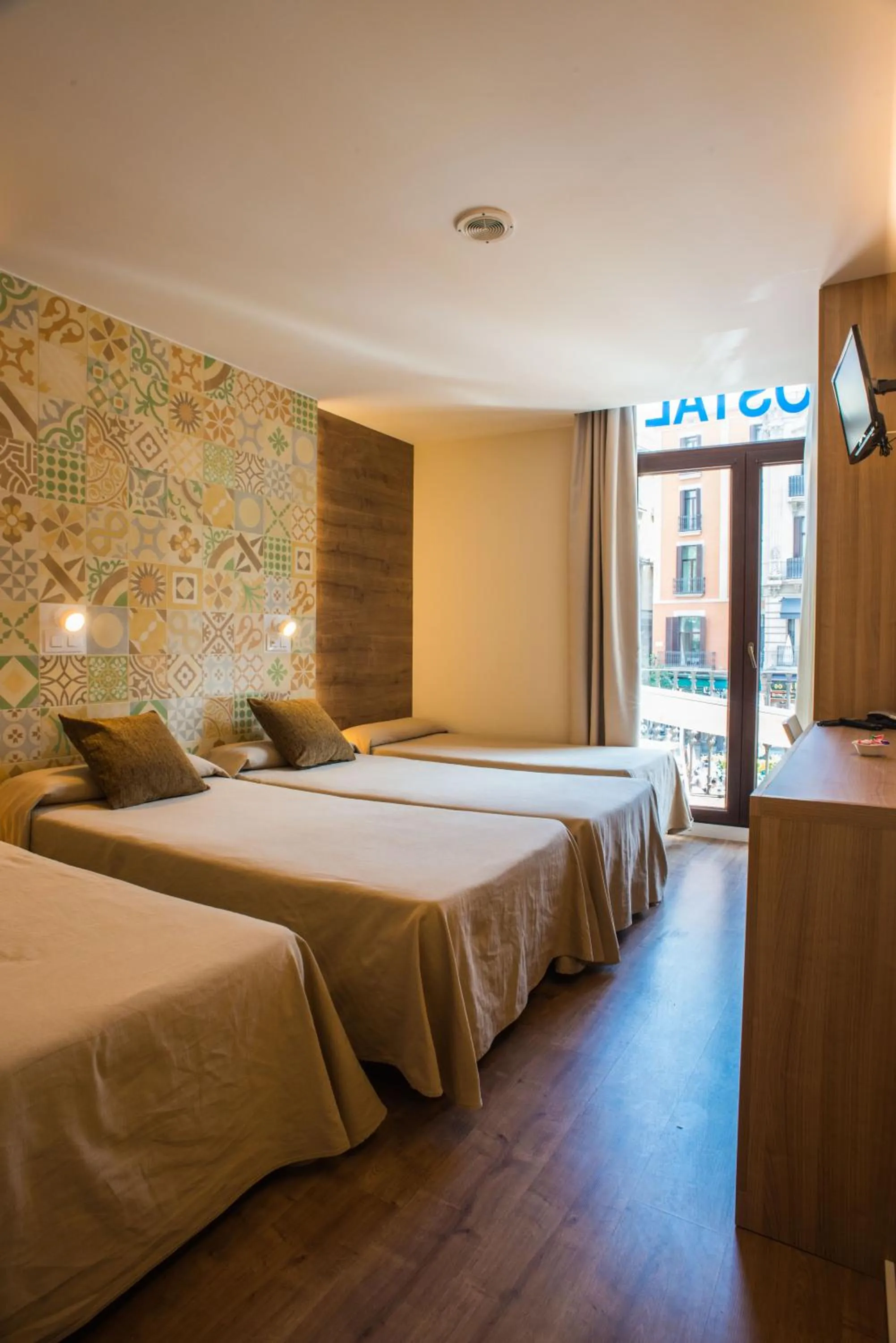 Bed in Hostal Marenostrum