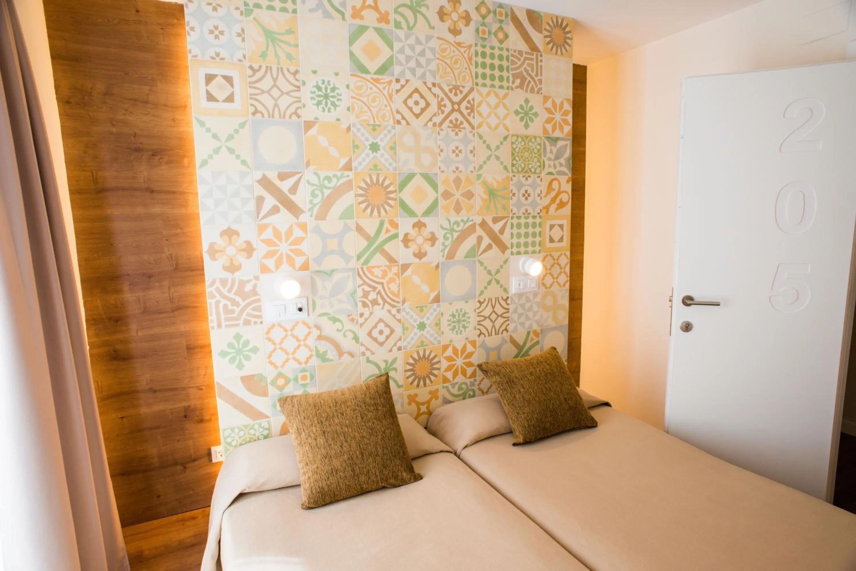 Bed in Hostal Marenostrum