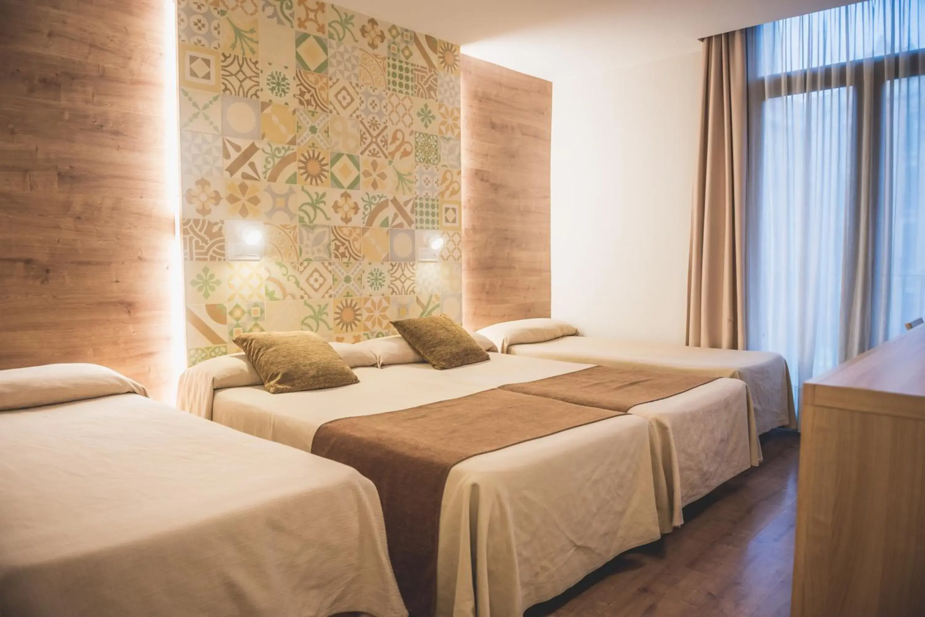 Family Room in Hostal Marenostrum Family Room in Hostal Marenostrum