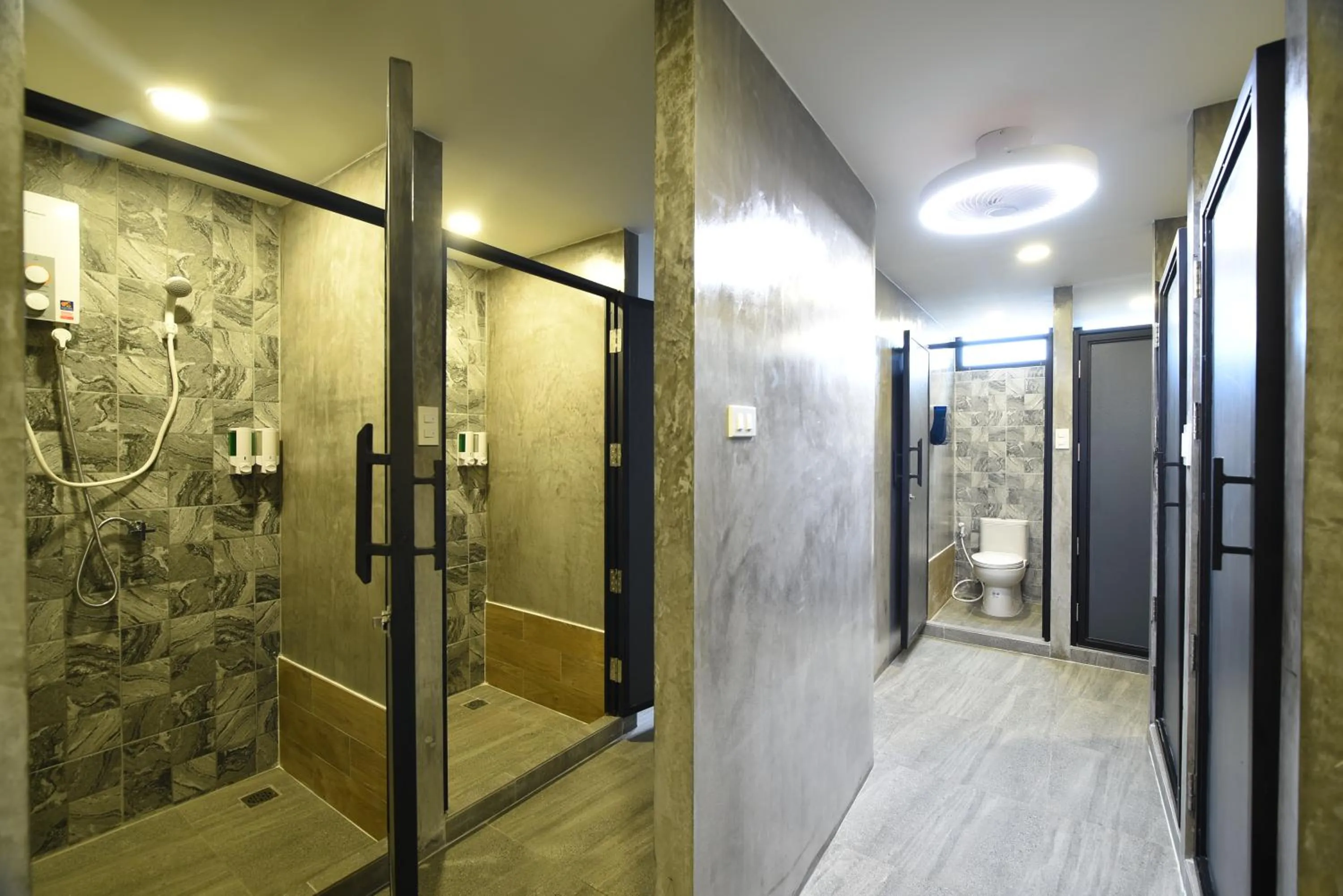 Bathroom in KOKO Party Hostel 18-40