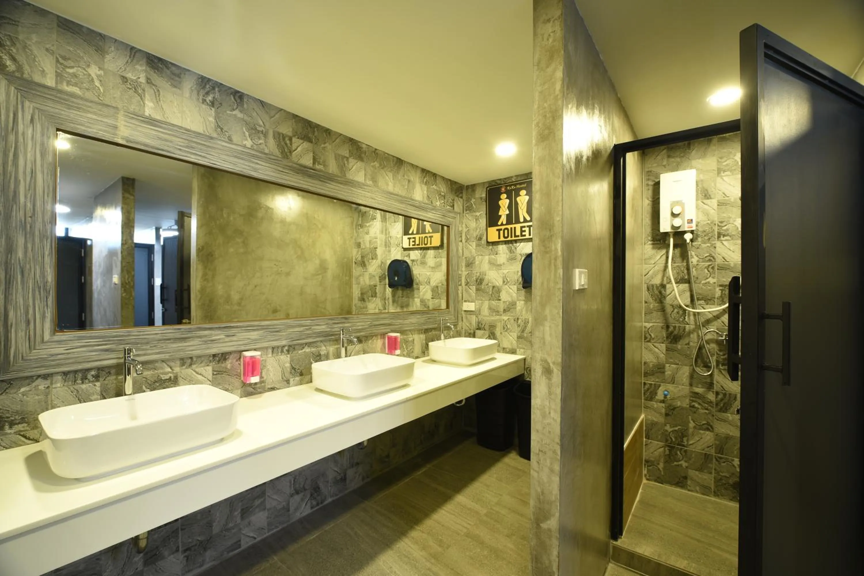 Bathroom in KOKO Party Hostel 18-40