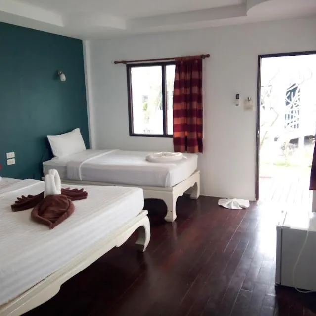 Garden in Thong Nai Pan Beach Resort