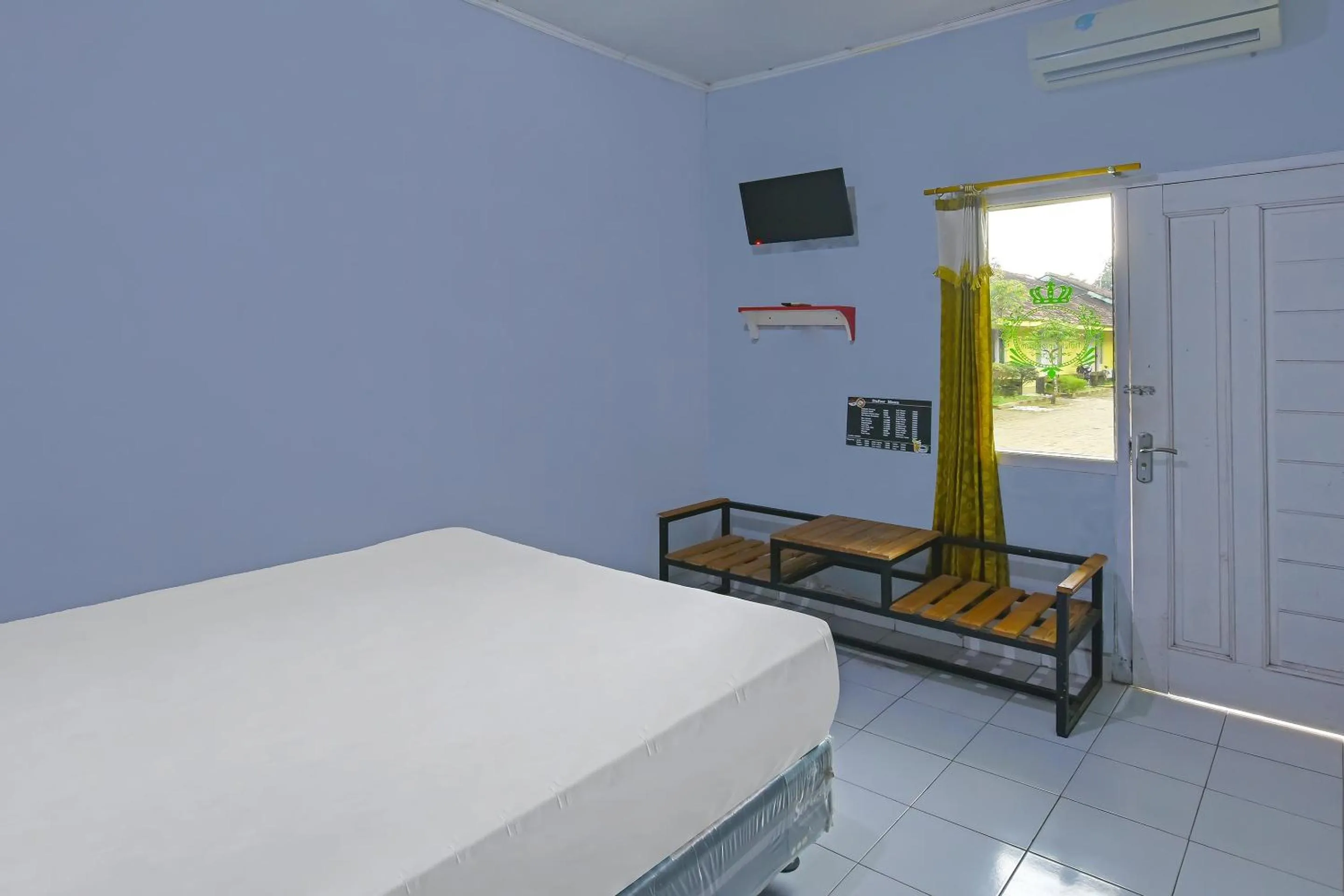 Bedroom, Bed in Hotel O Cipto Arum