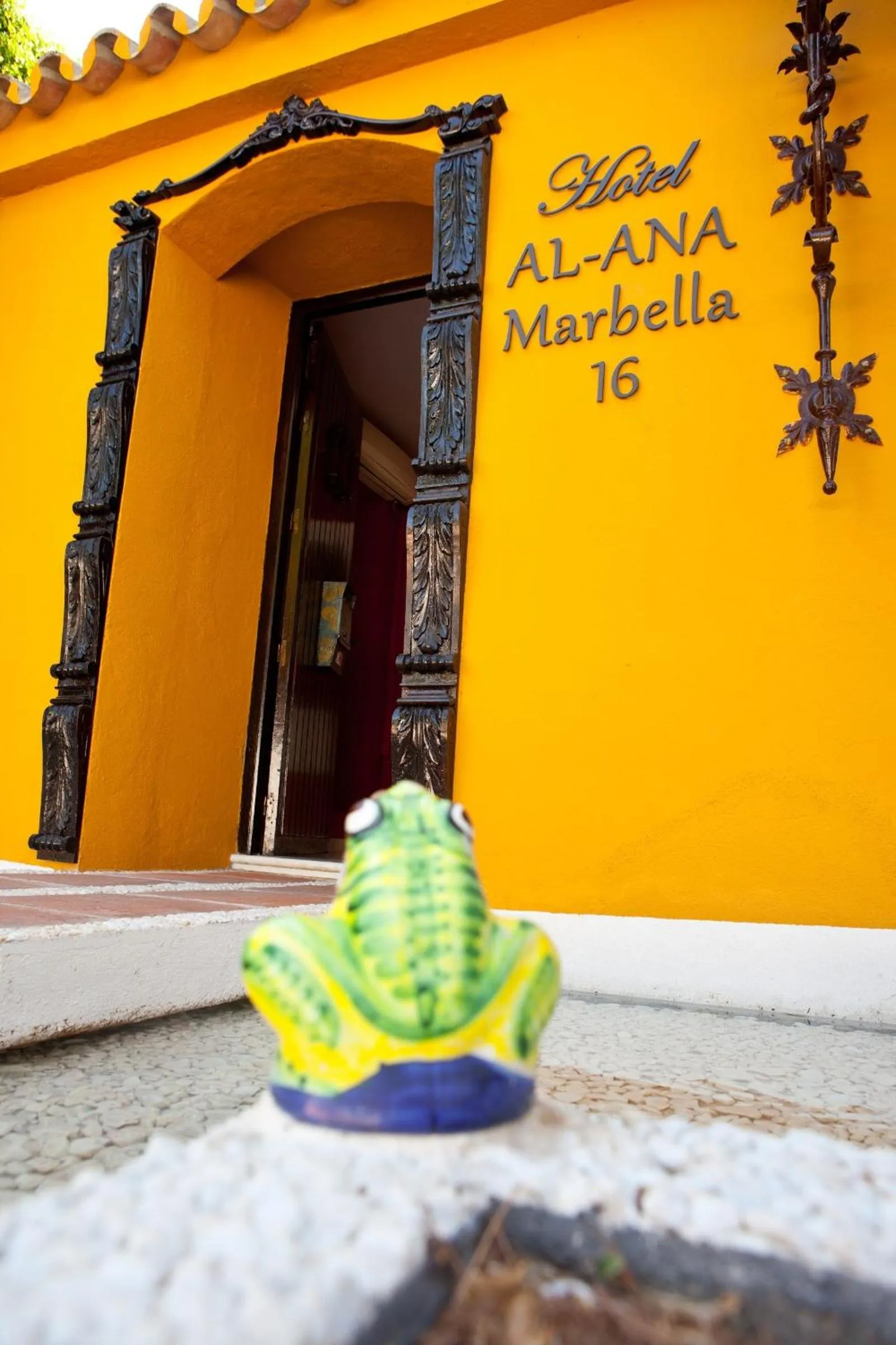 Facade/entrance in Family hotel Al- Ana Marbella