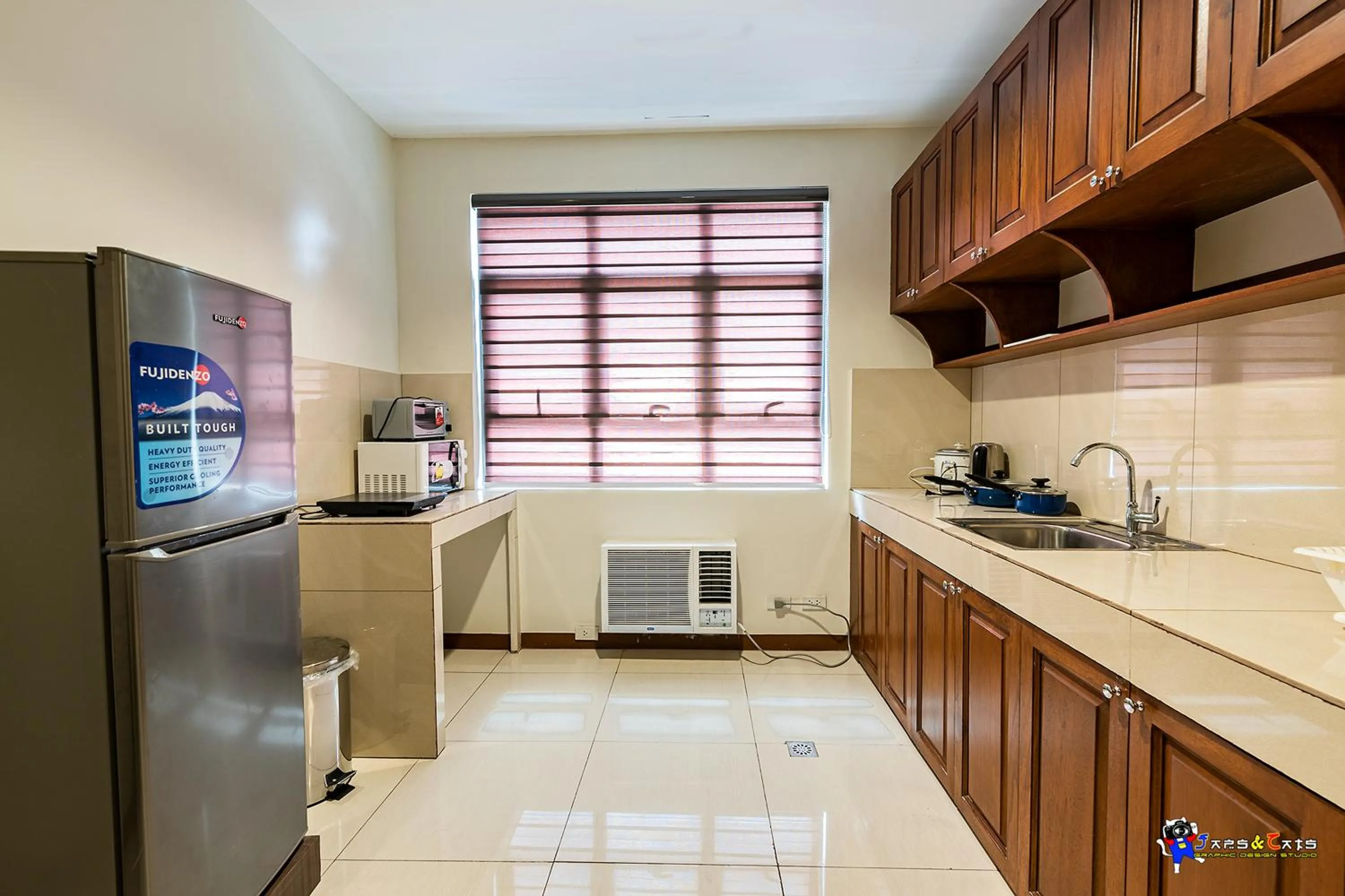Kitchen or kitchenette in Verjandel Residences