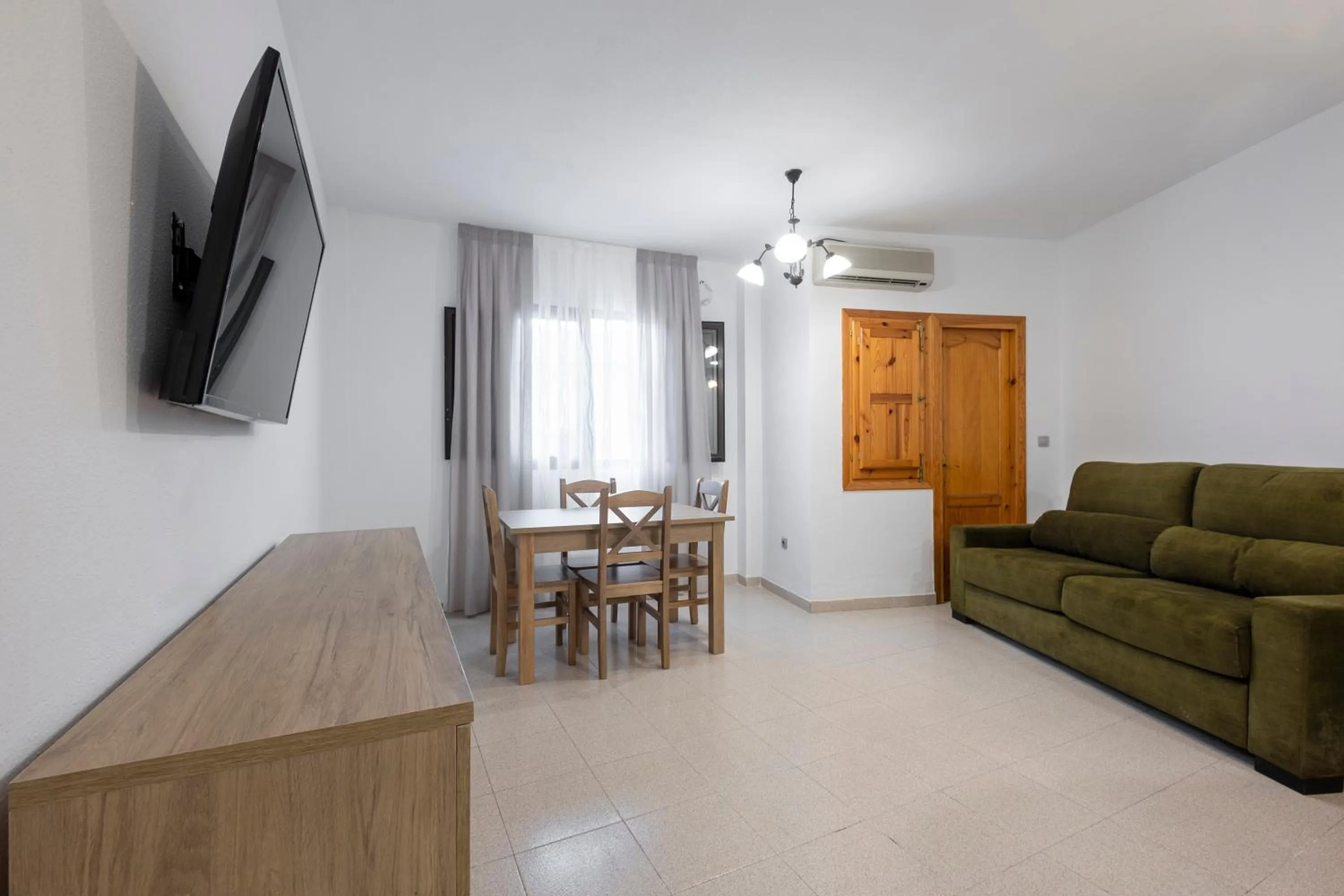 TV and multimedia in Apartamentos San Pedro