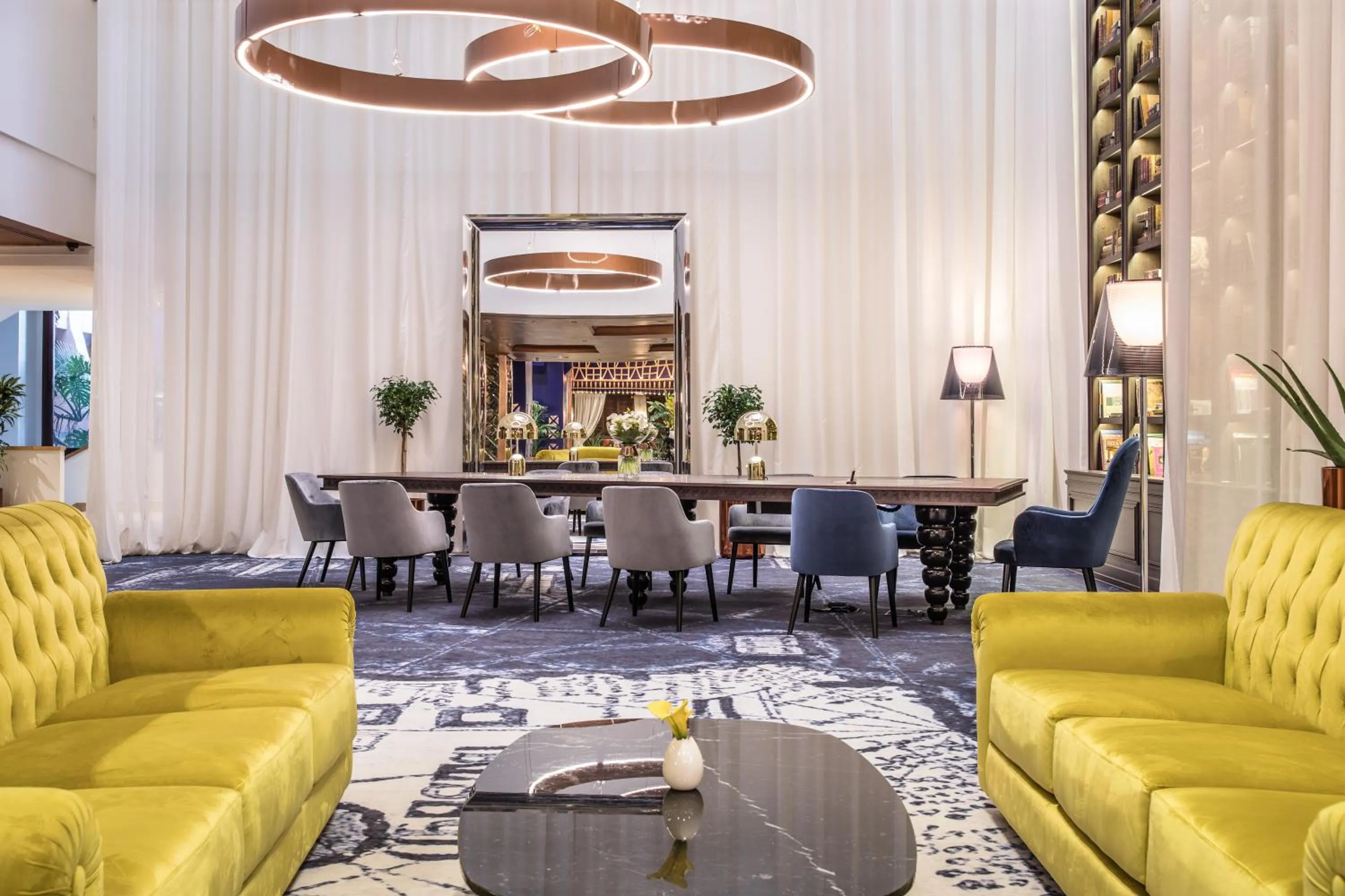 Library in Kempinski Hotel Bahía Beach Resort & Spa