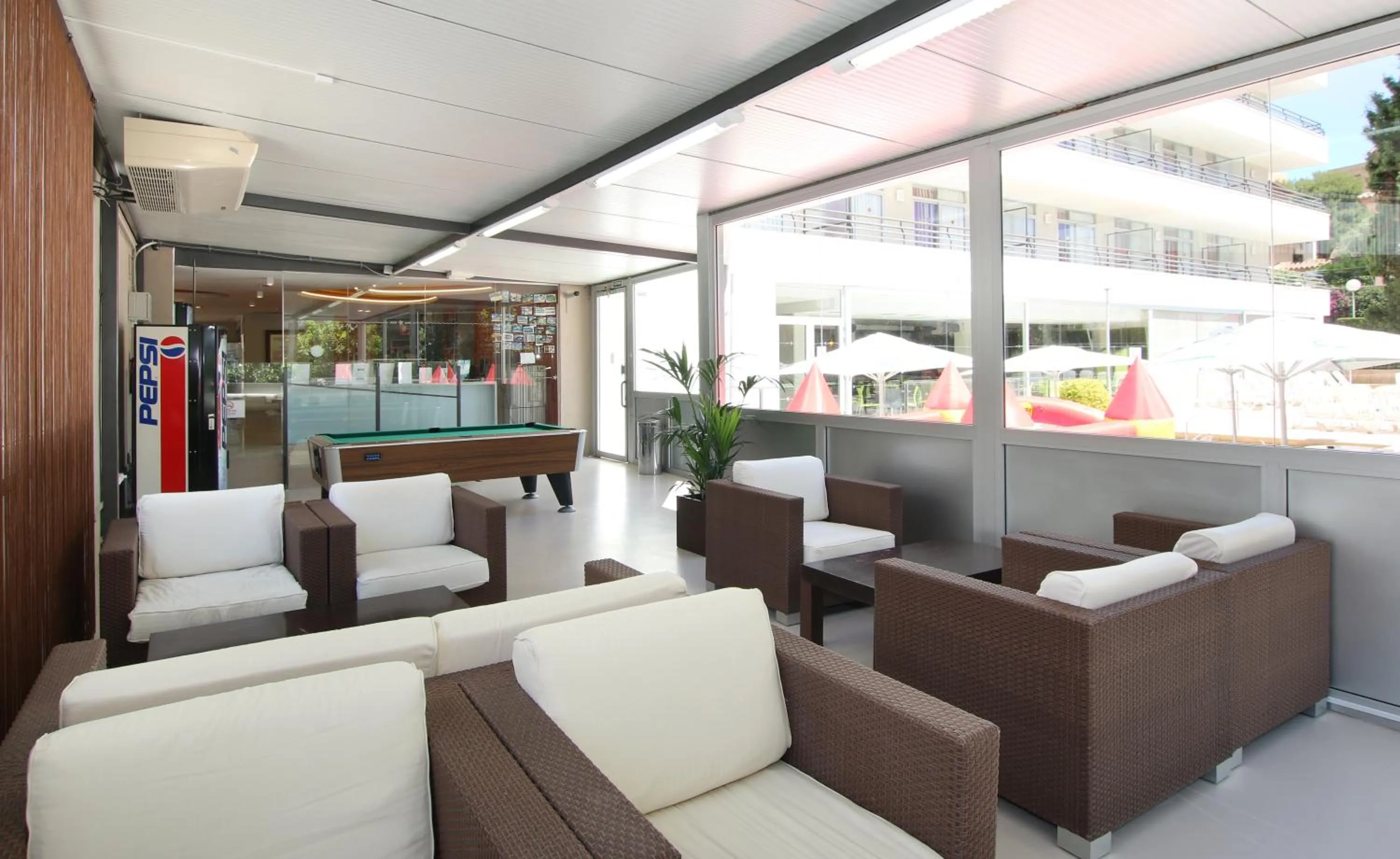 Living room in Medplaya Aparthotel Esmeraldas