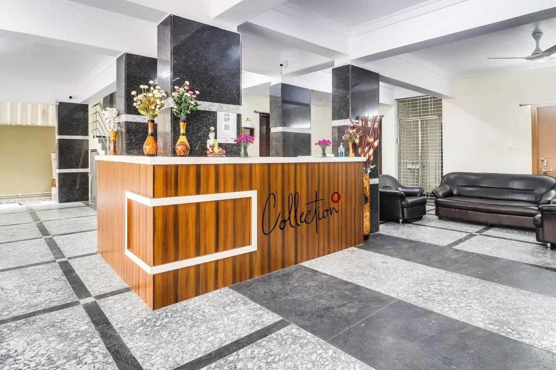Lobby or reception in Collection O Rio Kondapur Near Rahavendra Colony