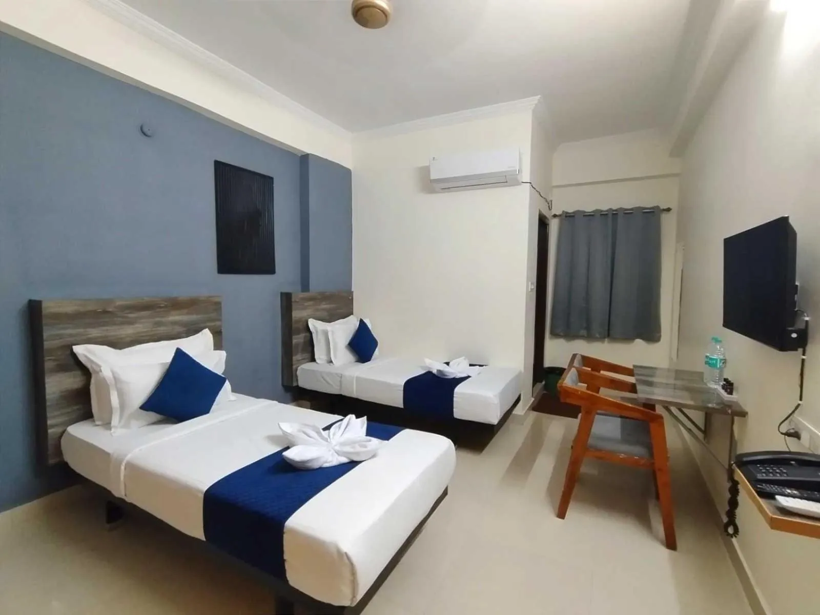 Bedroom, Bed in Collection O Rio Kondapur Near Rahavendra Colony