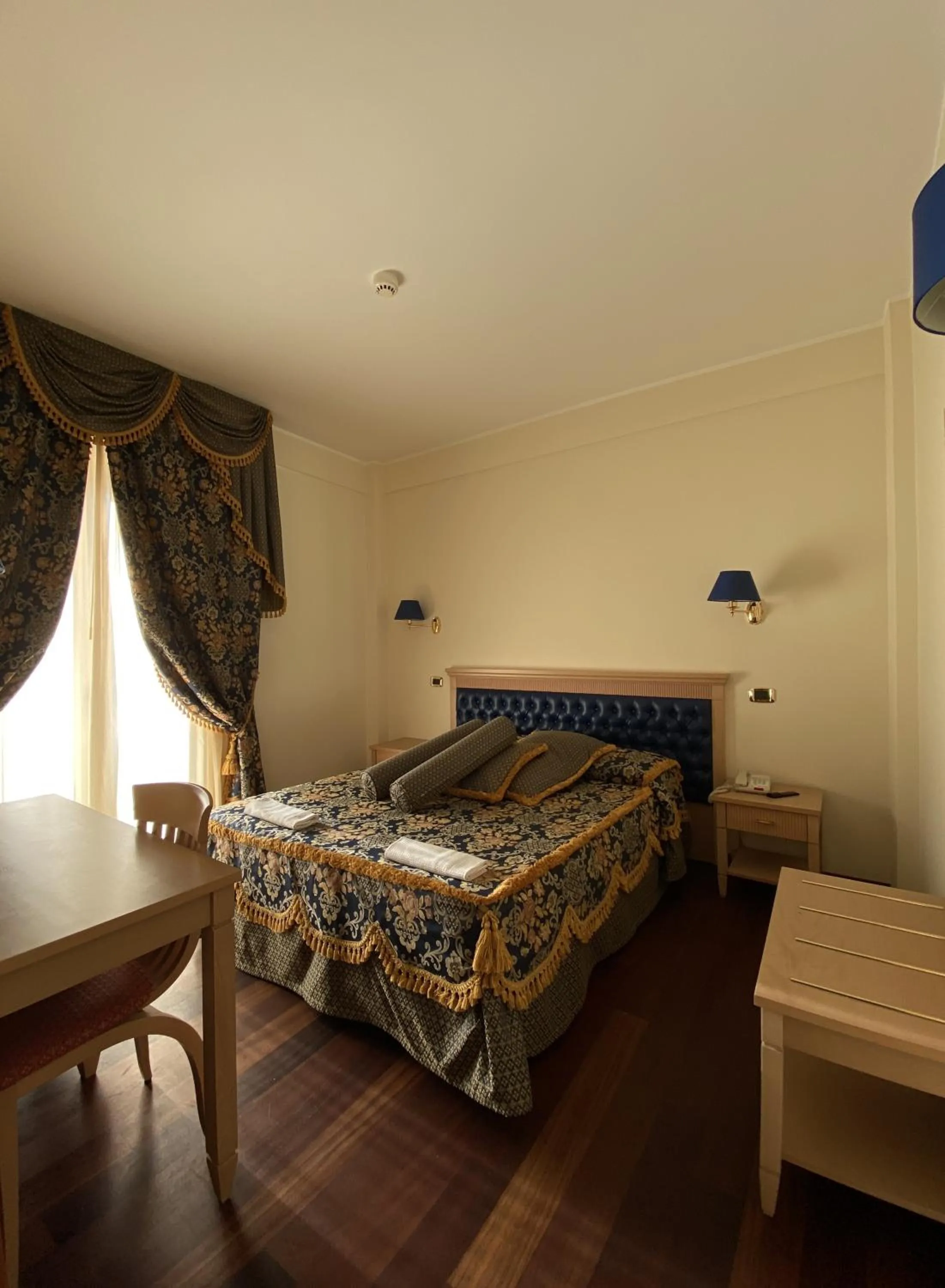 Bed in HOTEL CONCORDE