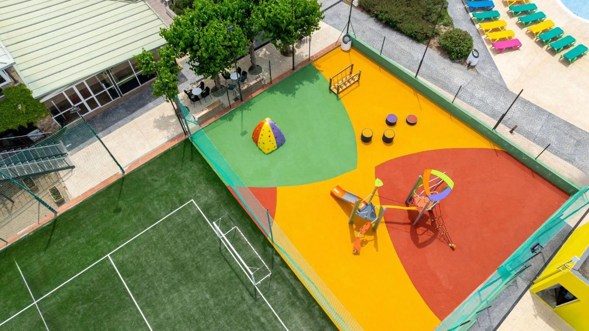 Children play ground in Medplaya Aparthotel Sant Eloi