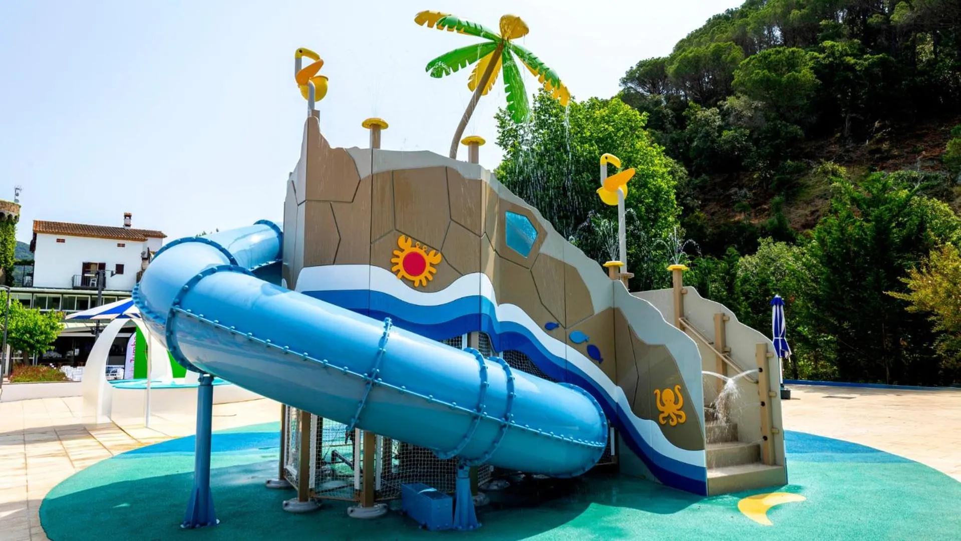 Aqua park in Medplaya Aparthotel Sant Eloi